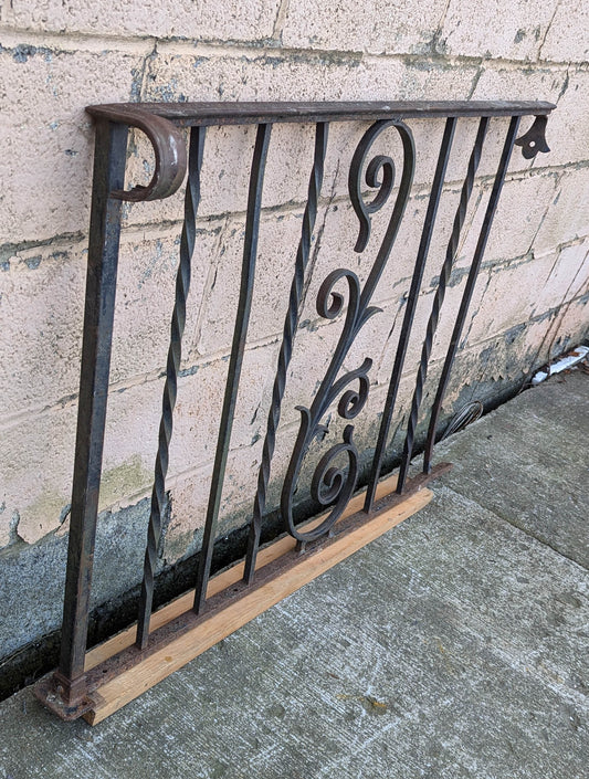 46"W Antique Vintage Old Salvaged Reclaimed Steel Wrought Iron Metal Handrail Porch Balcony Interior Exterior Garden Railing (Copy)