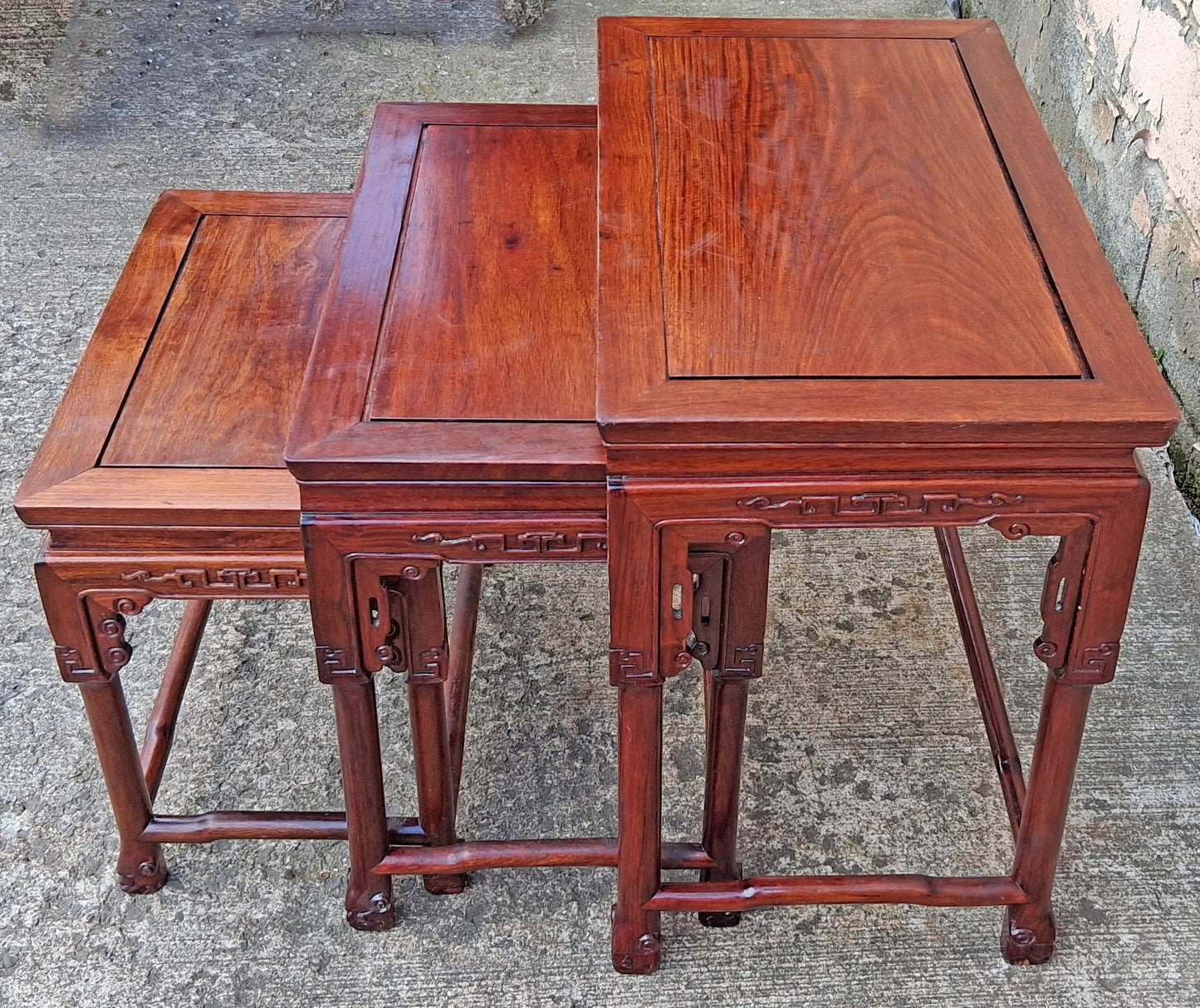 Set of Vintage Antique Chinese Oriental Solid Rosewood Wood Wooden Carved Serpentine Square Nesting Nested Stacked Stand Side Accent Tables