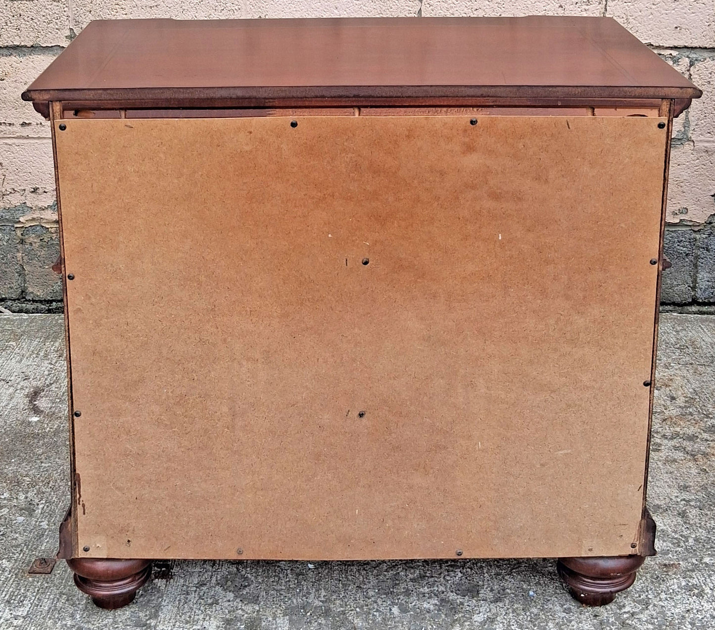 Pair Vintage Traditional Empire Cherry Bowfront Bedside Cabinets 3 Drawer Nightstands End Tables Column Bun Feet High End Bedroom Furniture