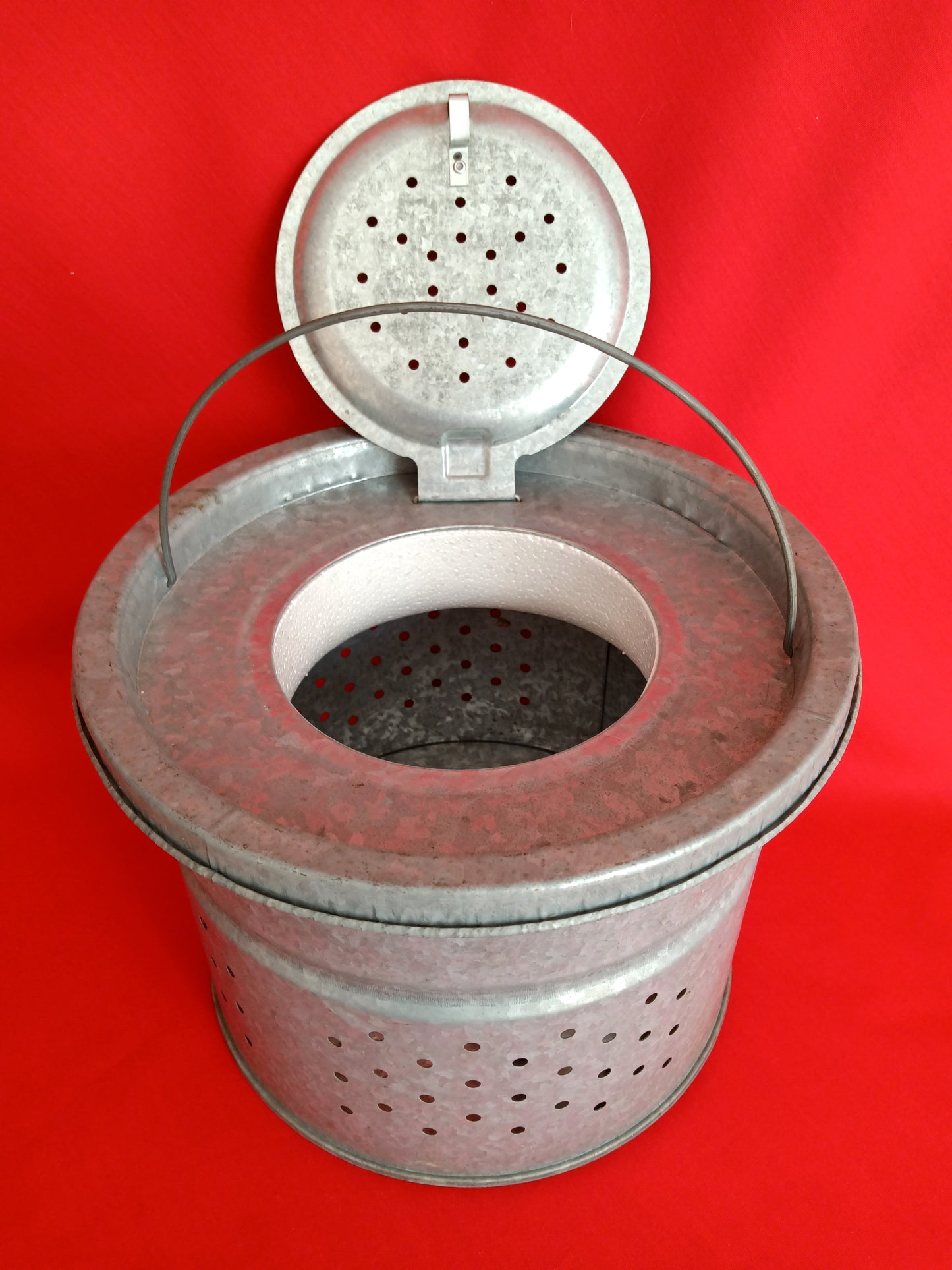 Vintage Cutout Galvanized Fish Trap Live Bait Basket Handle Fishing Pail Frog Minnow Bucket Rustic Farmhouse Decor - NOS