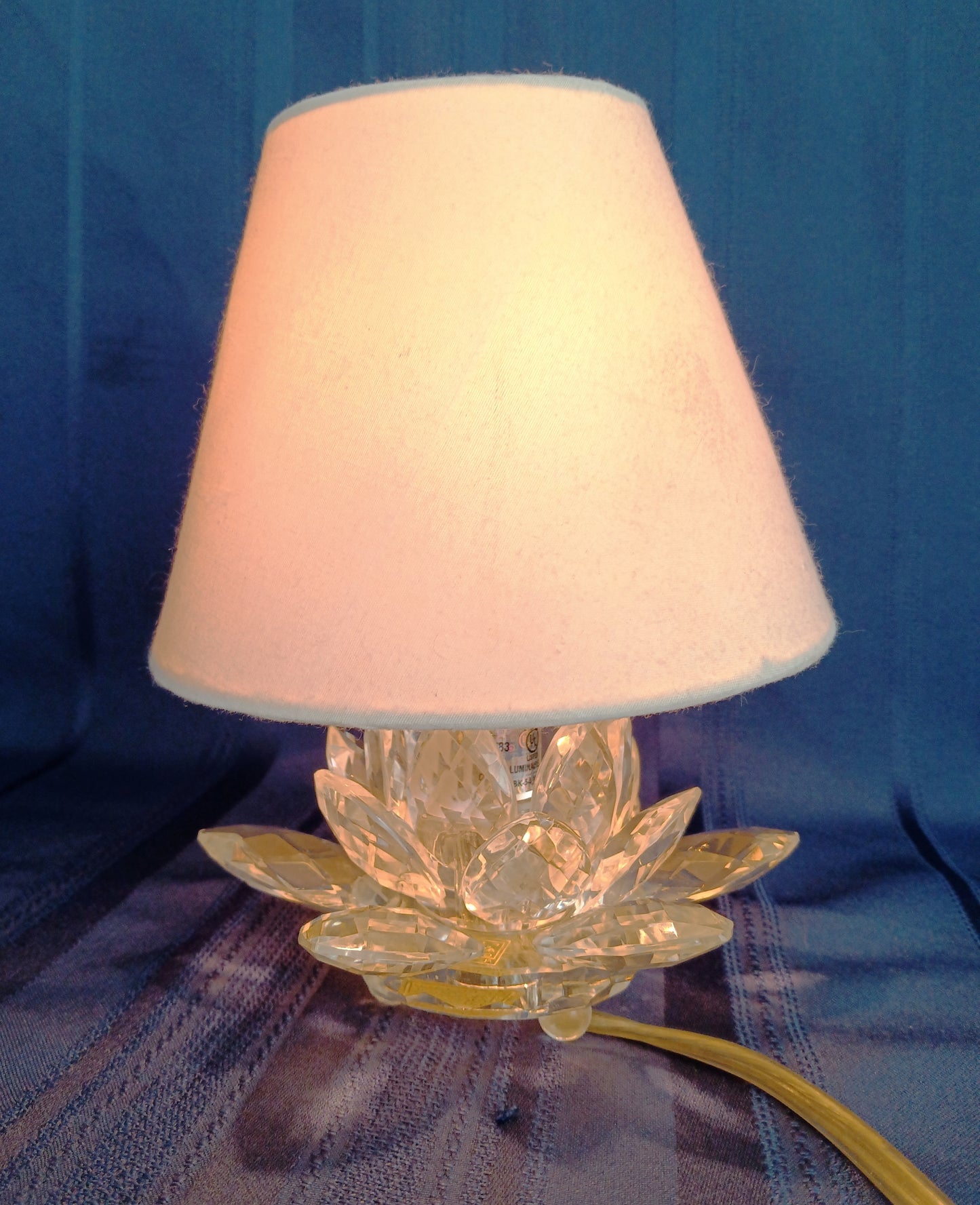 Vintage Fifth Avenue Crystal LTD Small Lamp Lotus Shaped Clear Crystal Glass w/Fabric Shade Footed In Cord Switch Elegant Table Lamp