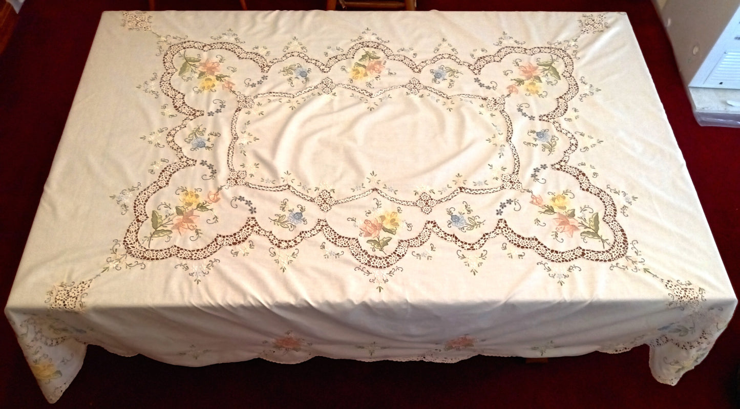 Vintage Elegant Tablecloth Crochet Lace Embroidered Floral Beige Linen Cotton Medallion Rectangle Dining Table Cover 66” W x 82“L
