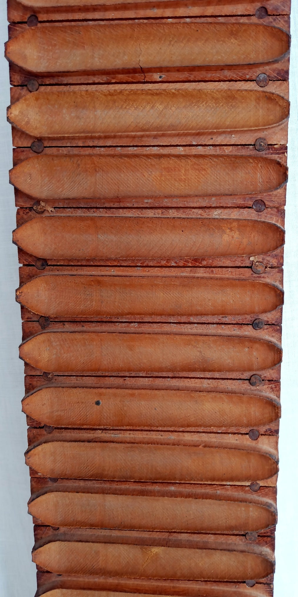 Primitive Antique German Cigar Hard Wood Press Mold Karl Intelmann Kom Ges No. 20228 Bad Zwischenahn Since 1862 Oldenburg, Bremen Tobacciana