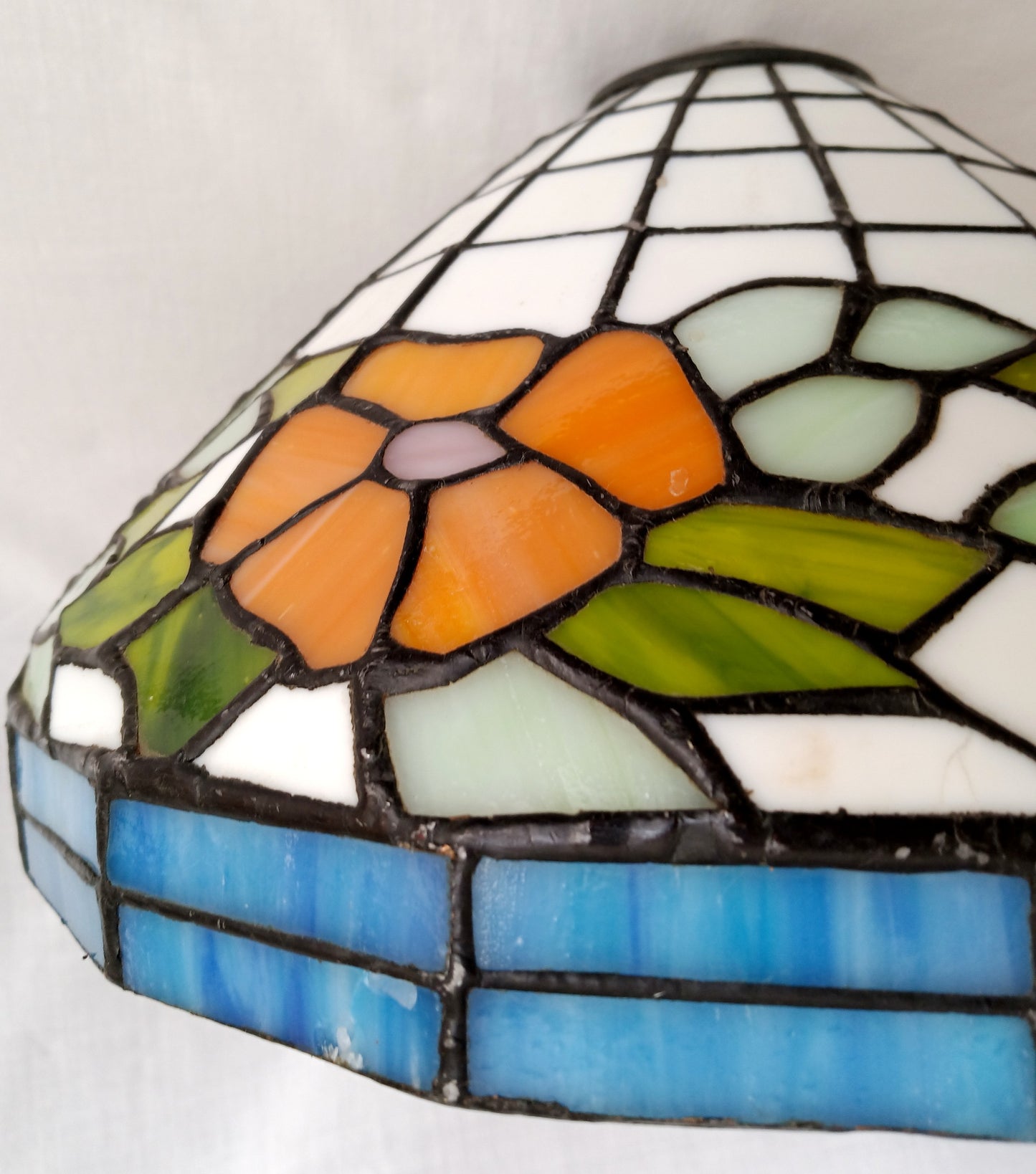 Vintage Tiffany Style Brass Tall Table Lamp Ornate Floral Leaded Stained Slag Glass Dome Shade 2 Way Inline Light Control Switch Harp Finial