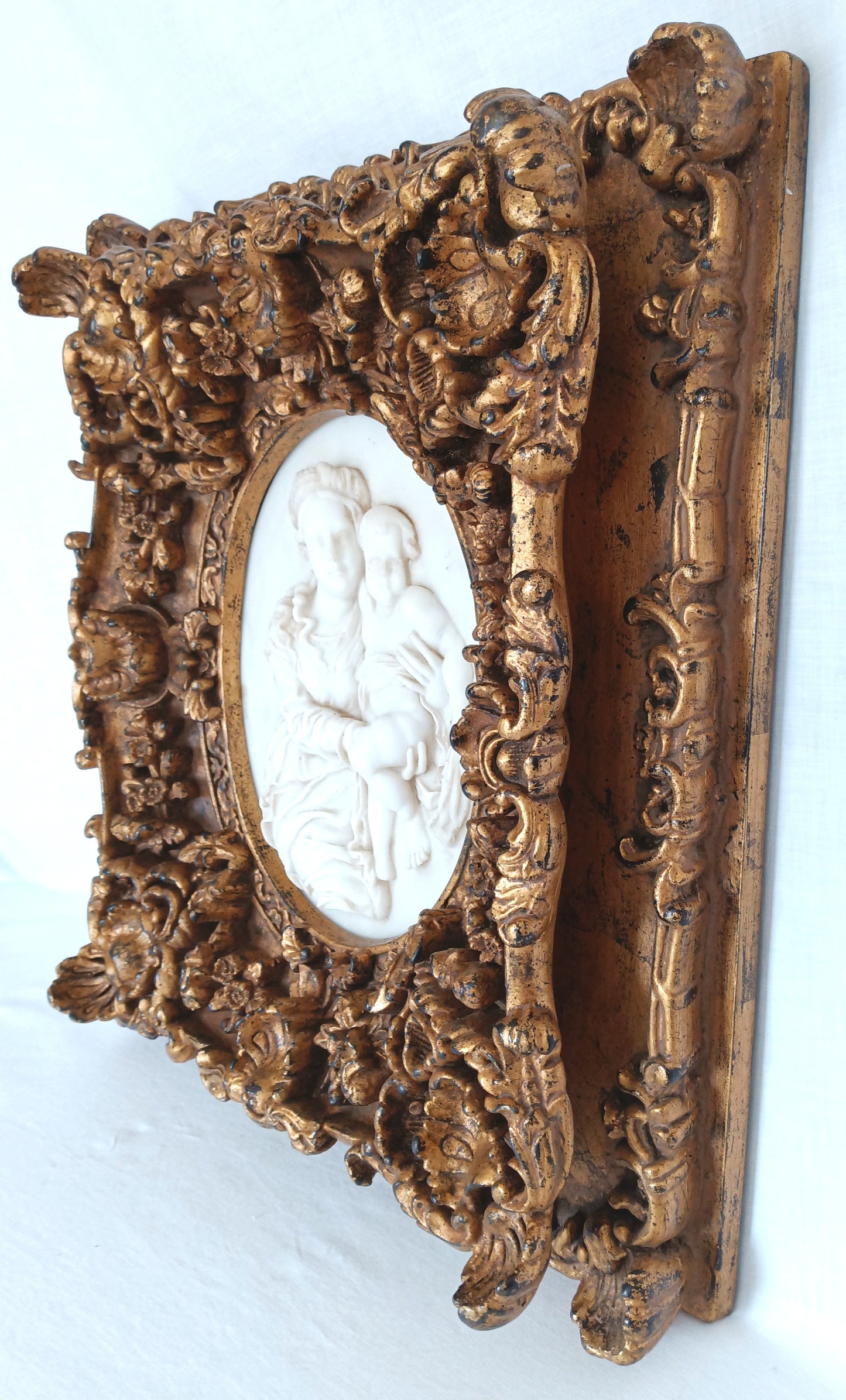 Vintage Neoclassical Reproduction Oval Marble Sculpture Madonna and Child Framed in Gilded Carved Wood Ornate Frame Wall Art