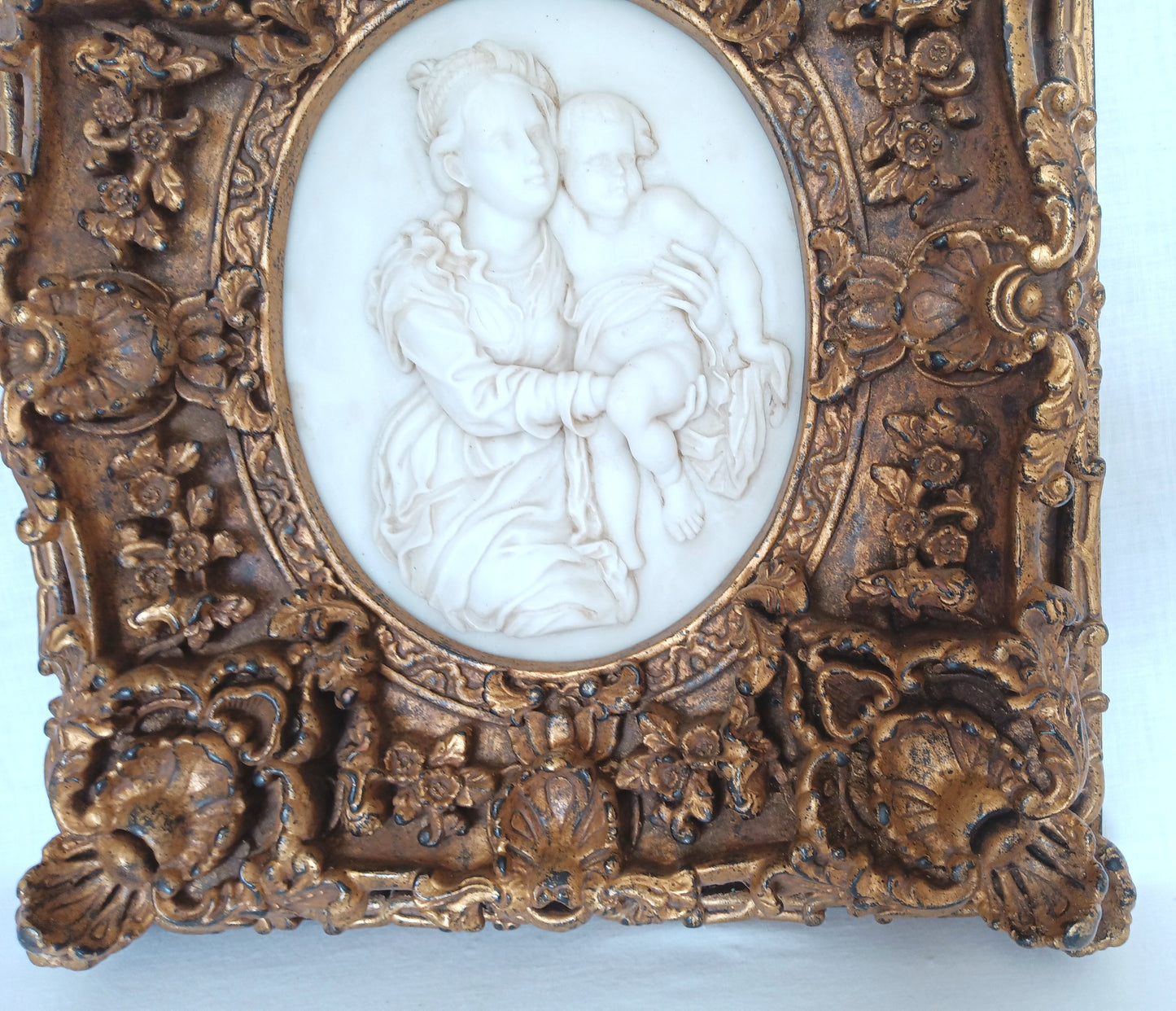 Vintage Neoclassical Reproduction Oval Marble Sculpture Madonna and Child Framed in Gilded Carved Wood Ornate Frame Wall Art
