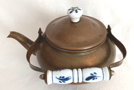 Vintage Copper Small Teapot with Blue Delft Porcelain Ceramic Handle and Knob Lidded Gooseneck Spout Tea Kettle Dutch Copperware Kitchen Country Decor