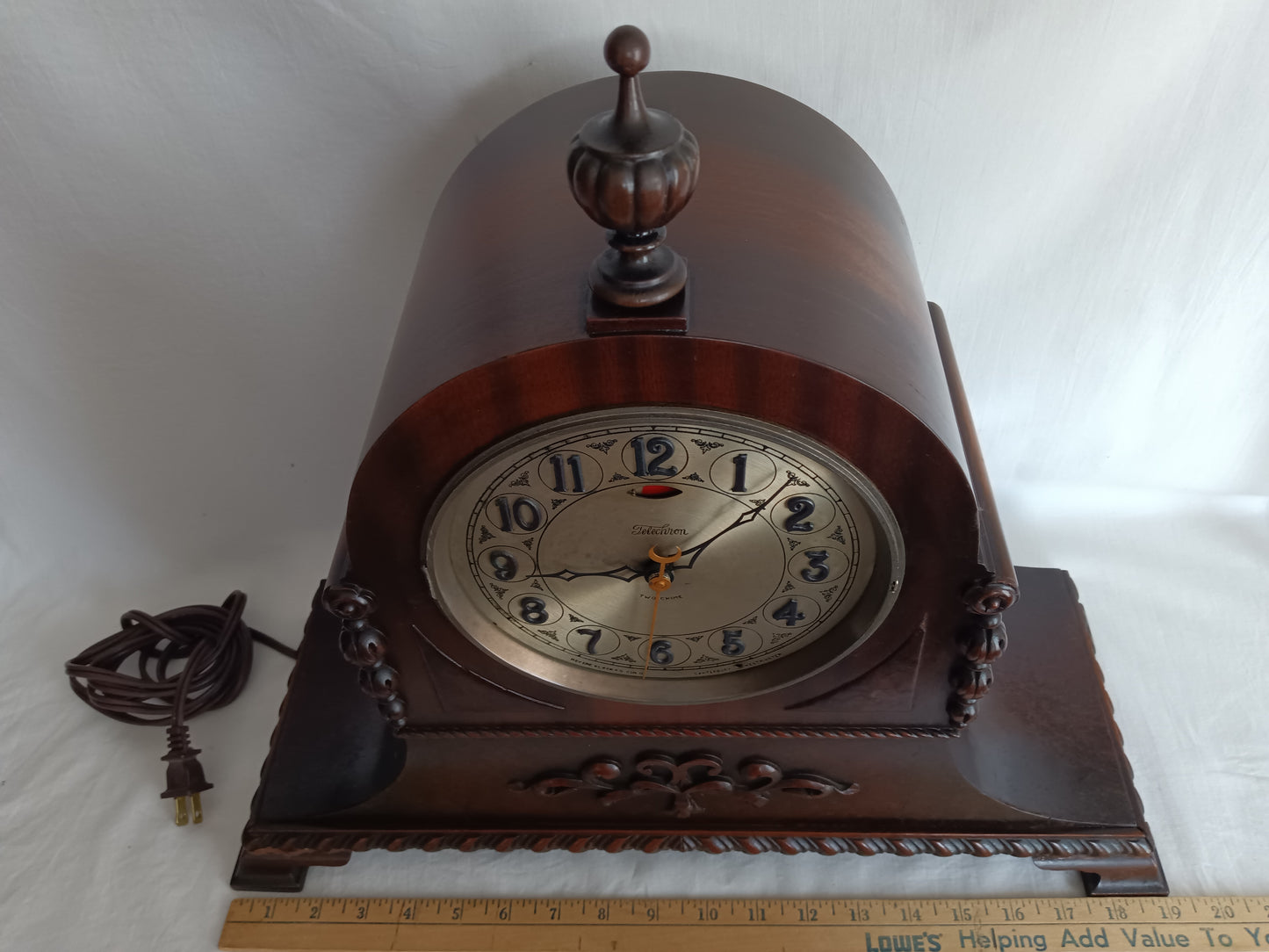Antique Warren Telechron REVERE Model Electric Motored Mantel Clock Ornate Mahogany Case Finial- Clock RUNS - But does not chime