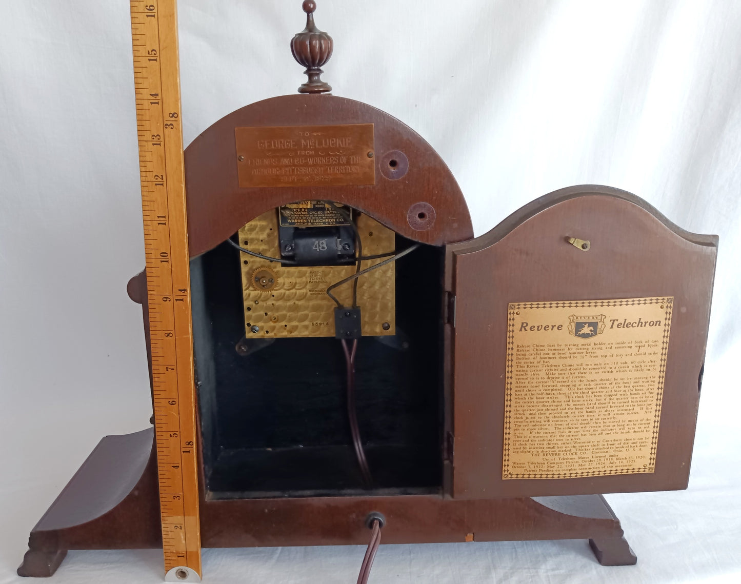 Antique Warren Telechron REVERE Model Electric Motored Mantel Clock Ornate Mahogany Case Finial- Clock RUNS - But does not chime