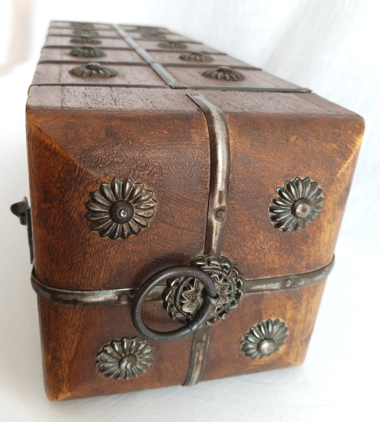 Vintage Unique Hardwood Wine Bottle Holder Hinged Lid Metal Embellishments Swing Clasp One Wine Bottle Carrier Tall Box Caddy Gift for Him