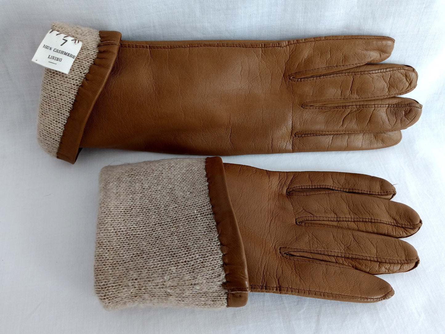 Vintage Camel Tan Color Classic Elegant Italian Genuine Leather Gloves Cashmere Lined Women Slip-on Style Slightly Flared Cuffs Medium Size 7