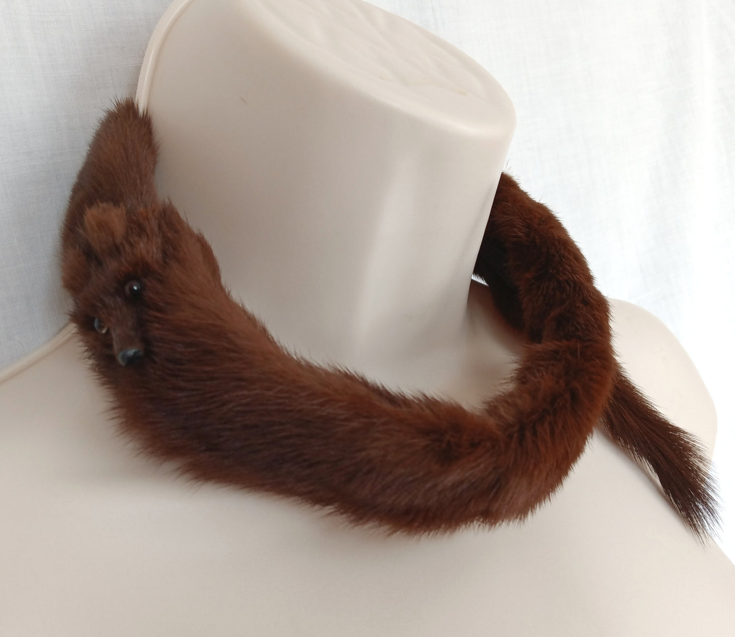 Vintage Real Mink Small Collar Chocker Mahogany Color Fur 2 Pelts Heads Glam Statement Baar & Beards Inc Top Hit Fashion Hand Made in Japan