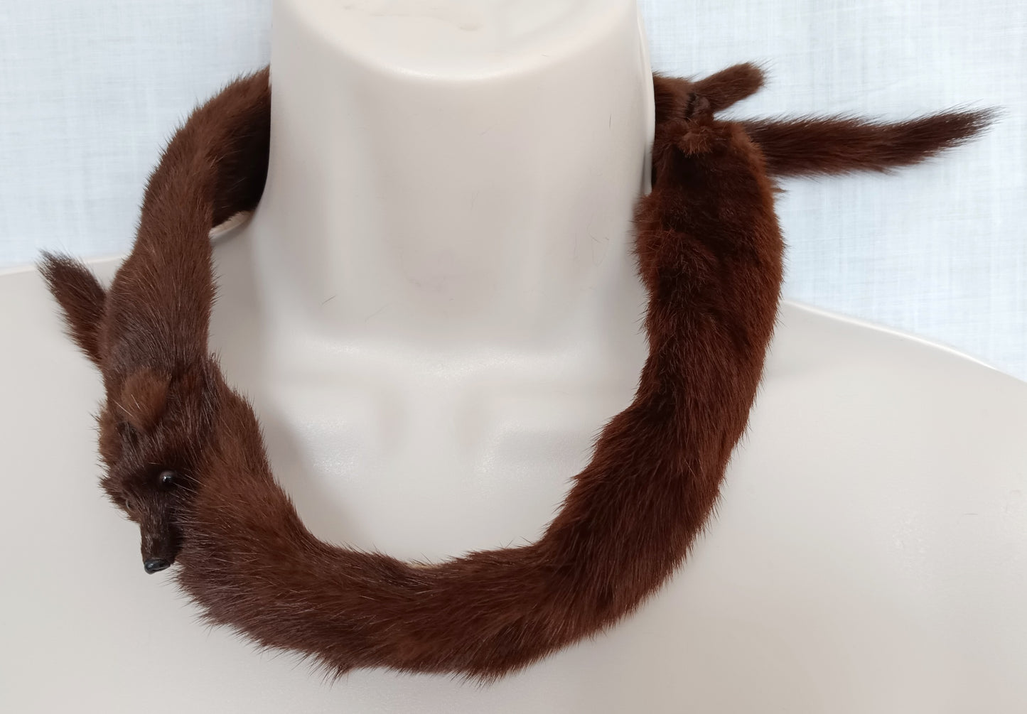 Vintage Real Mink Small Collar Chocker Mahogany Color Fur 2 Pelts Heads Glam Statement Baar & Beards Inc Top Hit Fashion Hand Made in Japan