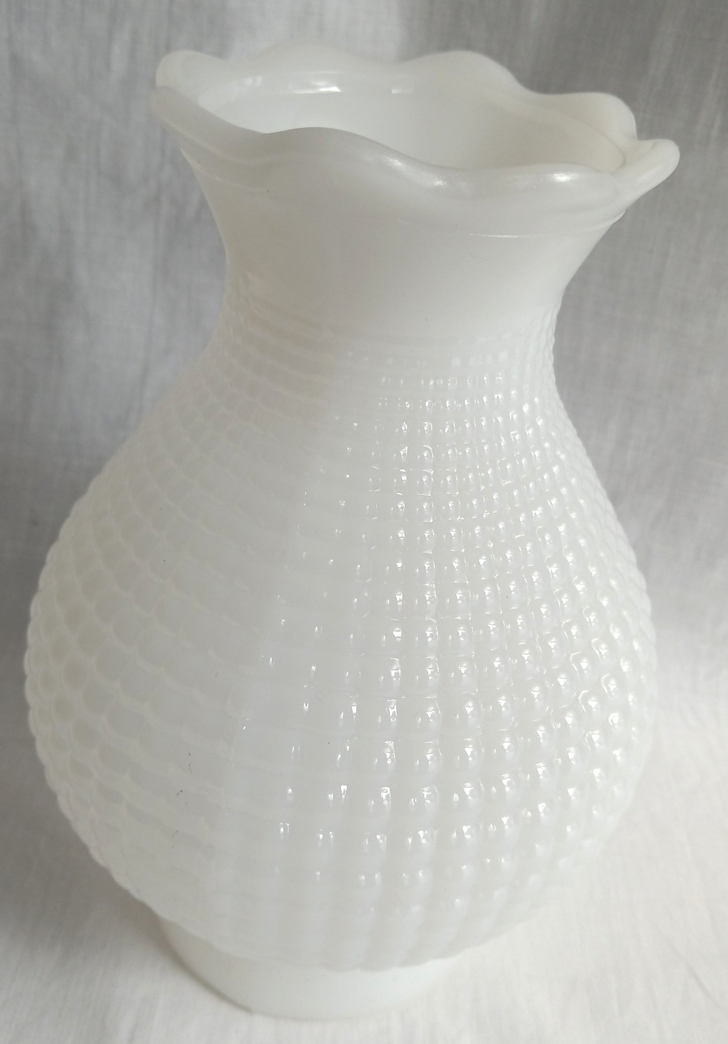 Vintage White Milk Glass Lampshade Hobnail Design Tulip Shaped Scalloped Top Replacement Cover Light Oil Electric Lamp Chimney 3.25” Fitter
