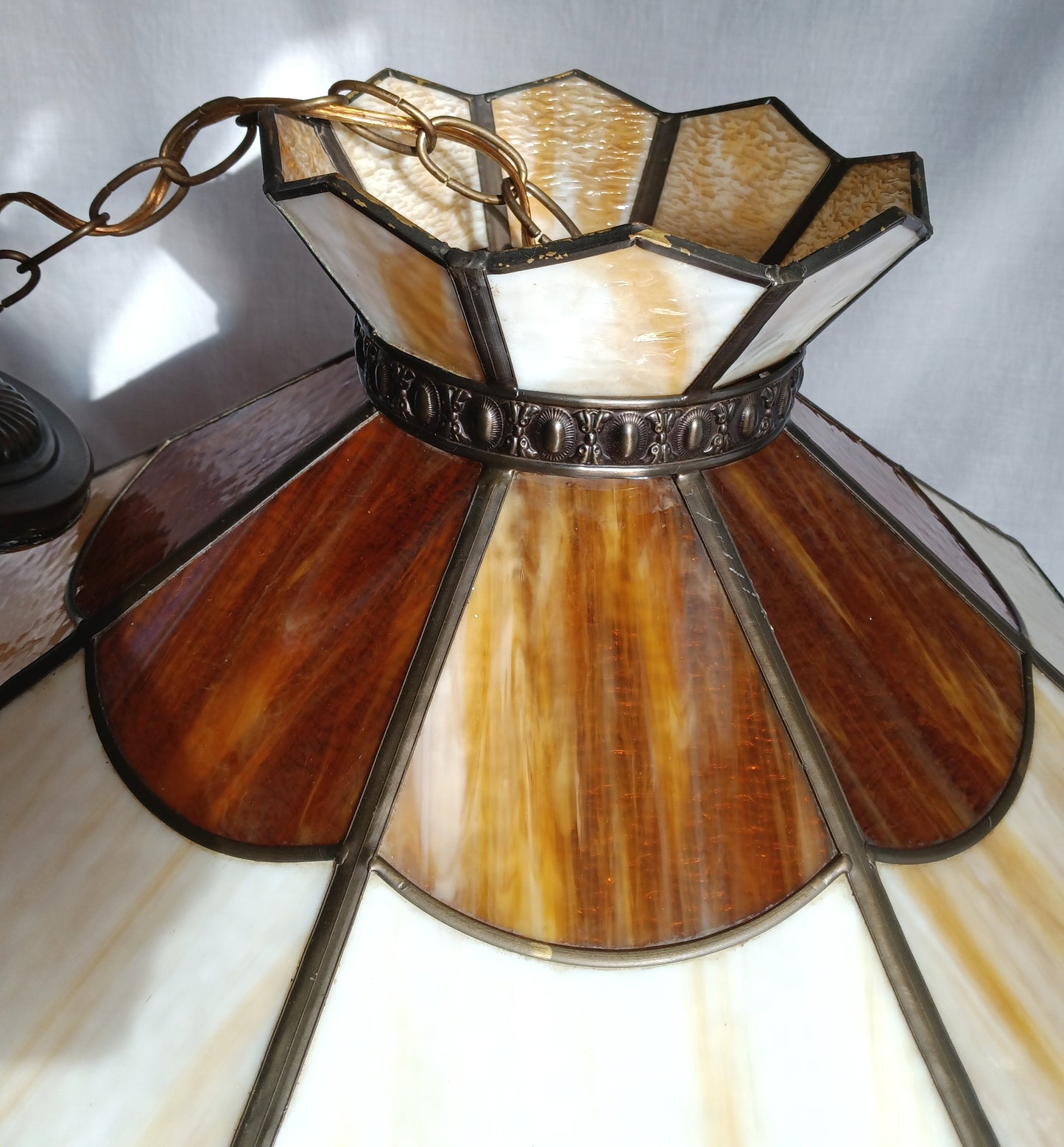 Vintage Tiffany Style Large Swag Pendant Hanging Lamp Intrigue Design Ivory Brown Amber Textured Stained Glass Slag Brass Globe Chain Canopy