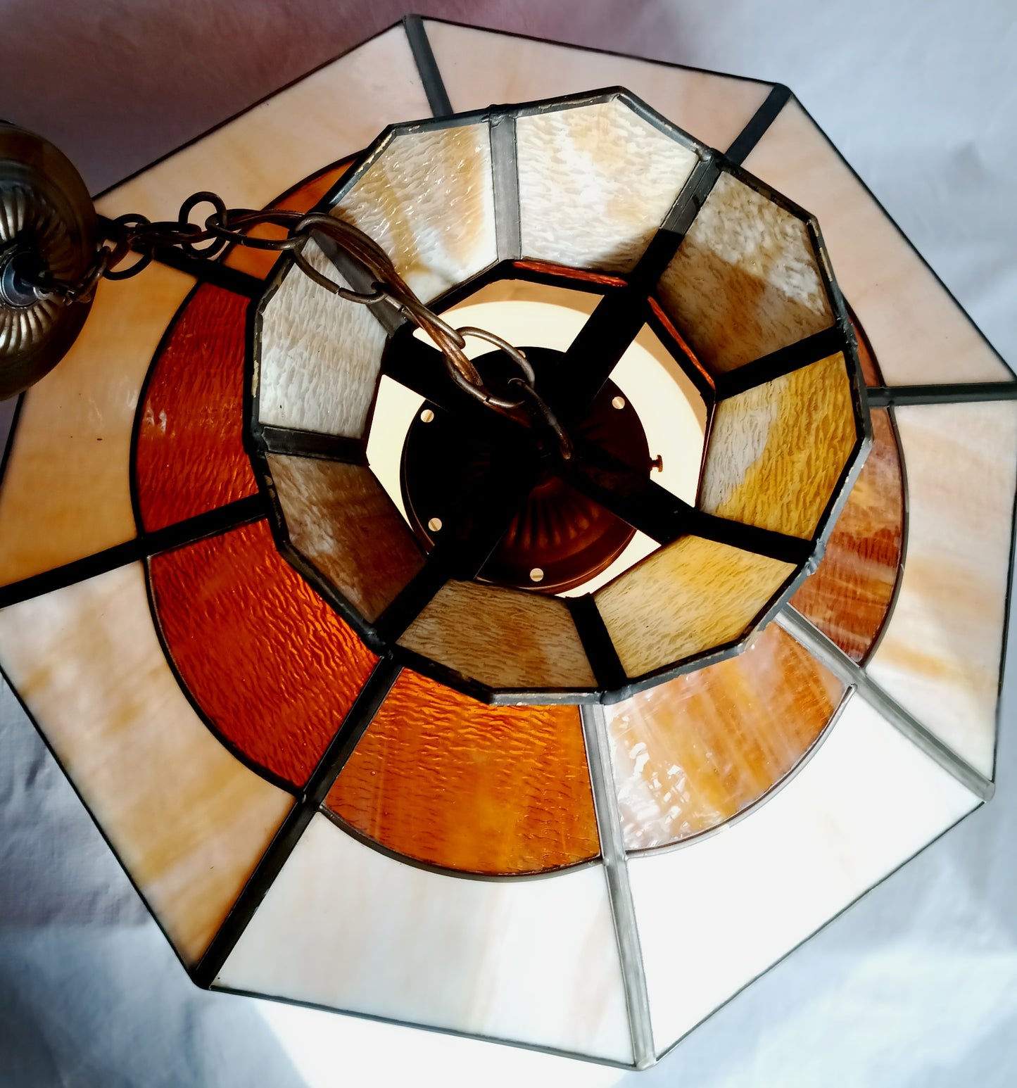 Vintage Tiffany Style Large Swag Pendant Hanging Lamp Intrigue Design Ivory Brown Amber Textured Stained Glass Slag Brass Globe Chain Canopy