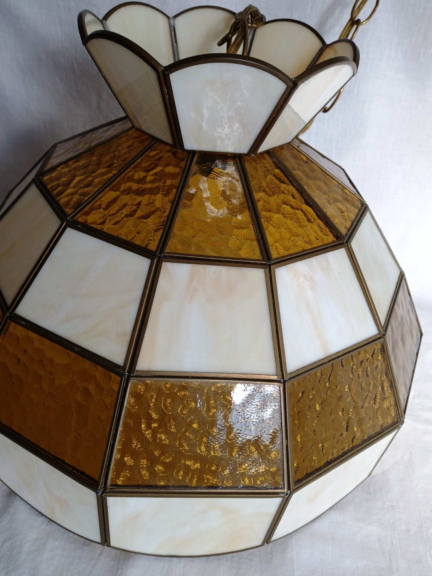 Vintage Tiffany Style Handcrafted Swag Pendant Hanging Lamp Ivory Yellow Amber Textured Stained Glass Slag Brass Canopy Chain Art Glass