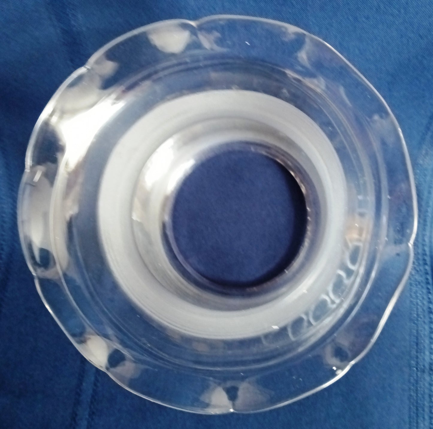 Old Fashioned Clear Frosted Glass Etched Grape Design Vintage Hurricane Chimney Bulge Shape Shade Kerosene Oil Lamp Cover 3.5 Inches Bottom