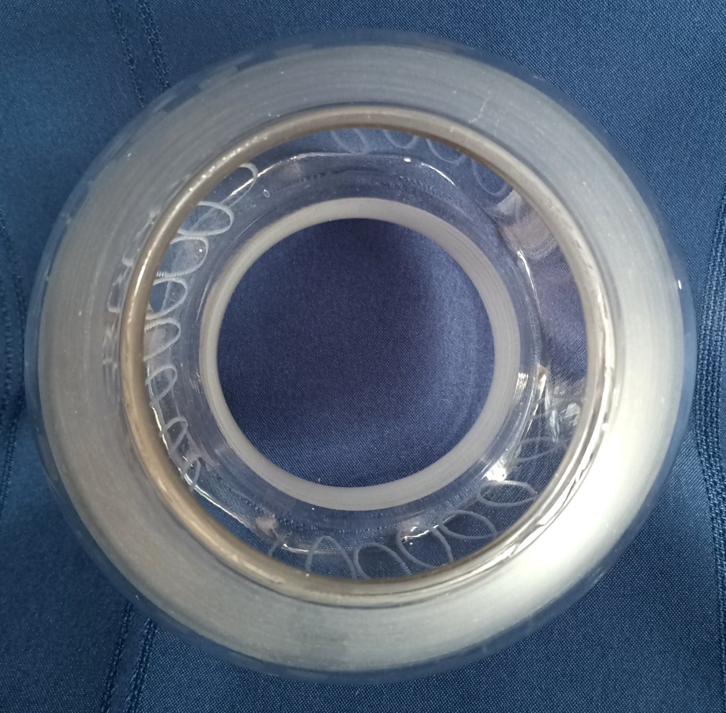 Old Fashioned Clear Frosted Glass Etched Grape Design Vintage Hurricane Chimney Bulge Shape Shade Kerosene Oil Lamp Cover 3.5 Inches Bottom