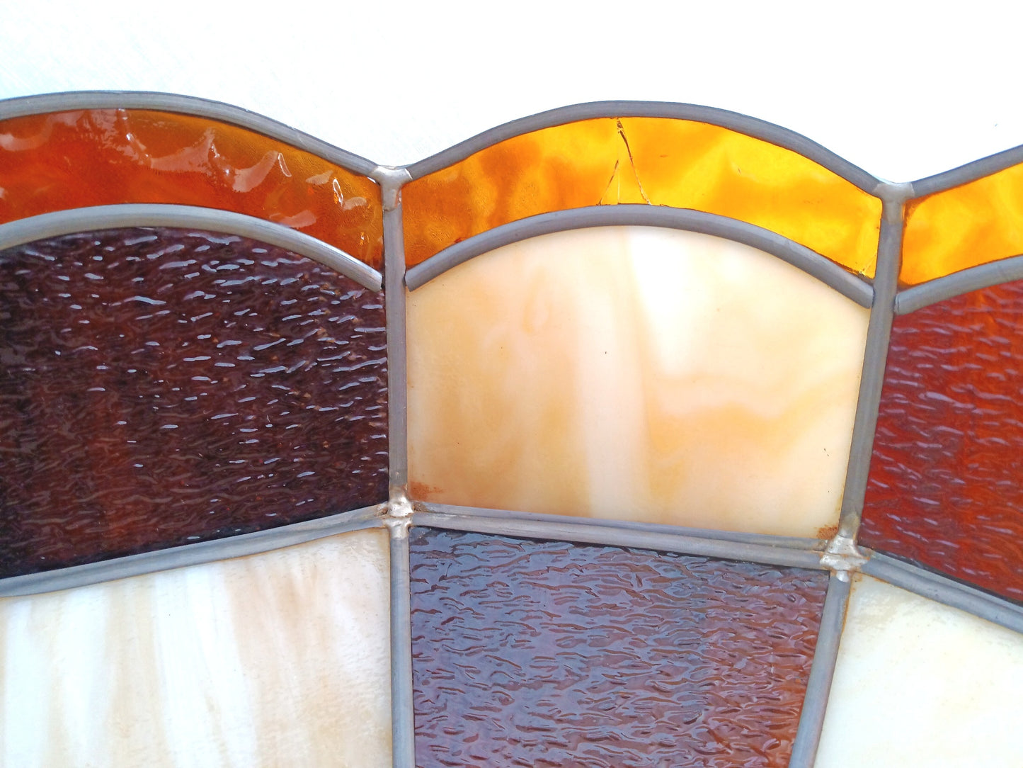 Vintage Swag Pendant Electric Hanging Lamp Tiffany Style Leaded Frame Ivory Amber Textured Stained Glass Slag Milk Glass Globe Canopy Chain