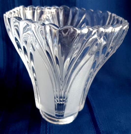 VTG Minka Lampshade Clear Panels Frosted Glass Bell Shape Scalloped Top Vanity Ceiling Fan Chandelier Replacement Light Cover 2.25" Fitter