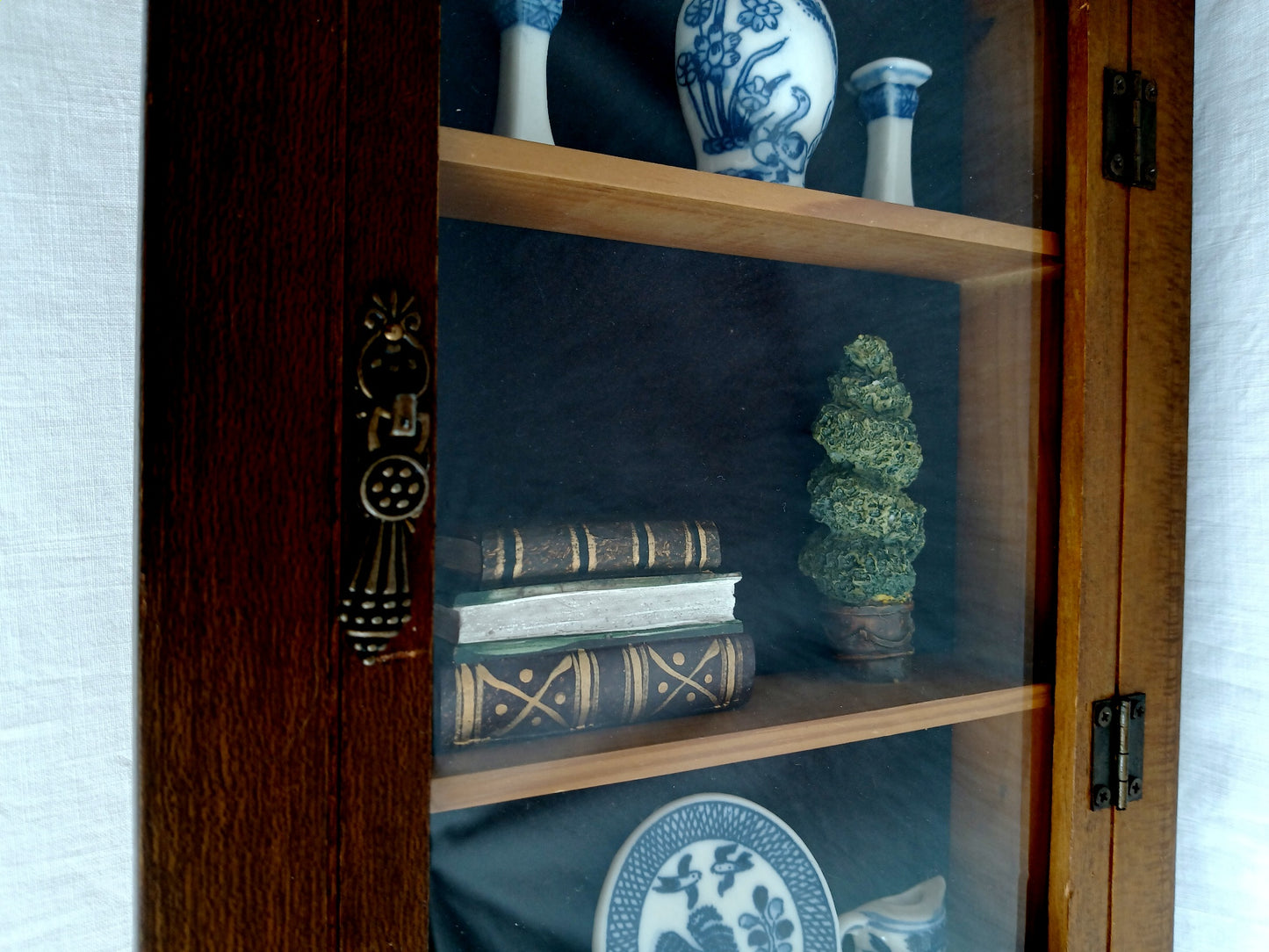 Vintage Oriental Shadow Box Miniatures Blue Willow Design White Porcelain Ceramic Books Juniper Spiral Topiary 3 Tier Wood Box Fake Door w/Glass
