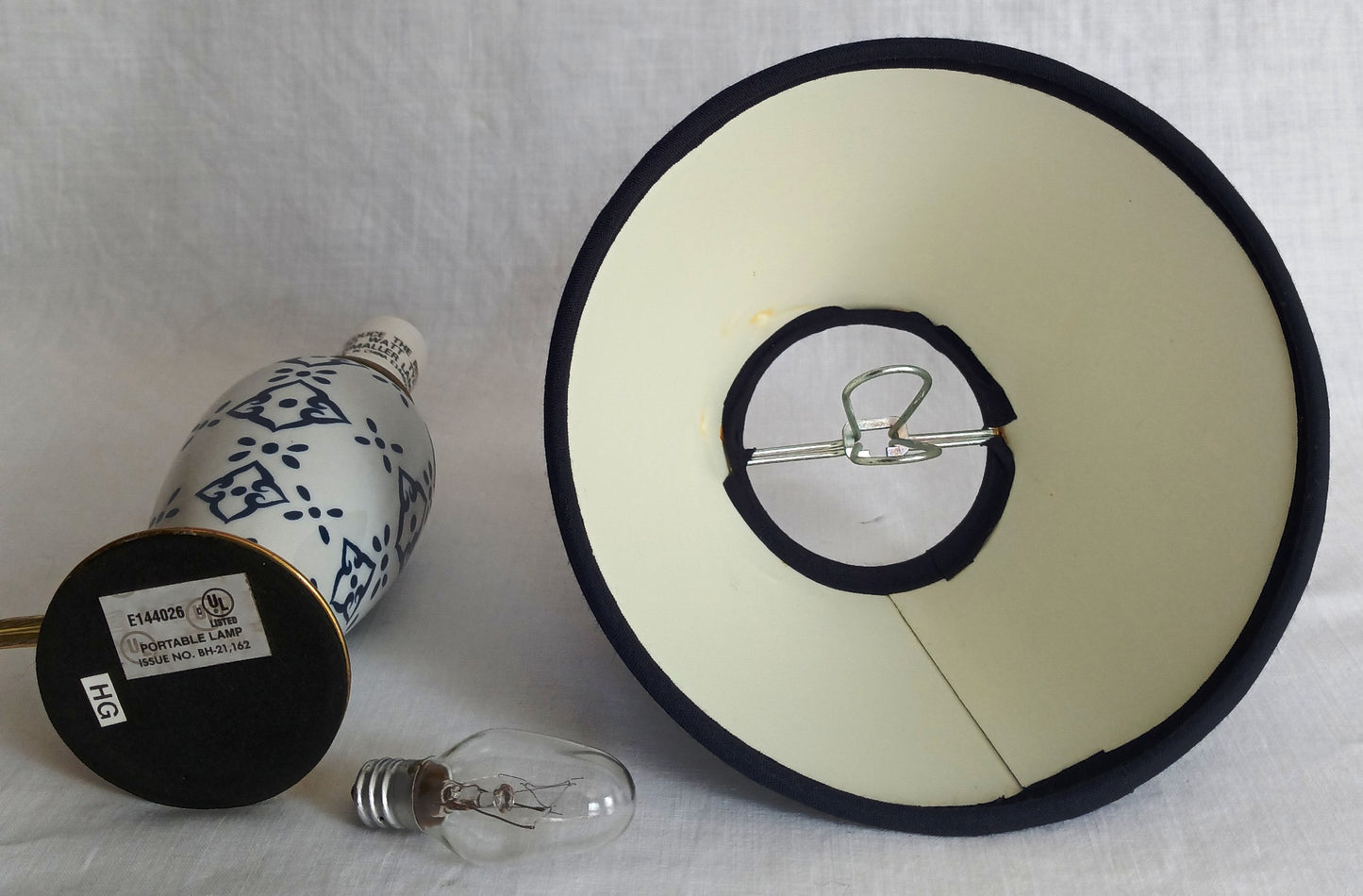 Vintage Small Ceramic Lamp Blue and White Glaze Finish Navy Blue Fabric Lampshade Nightlight In line Switch