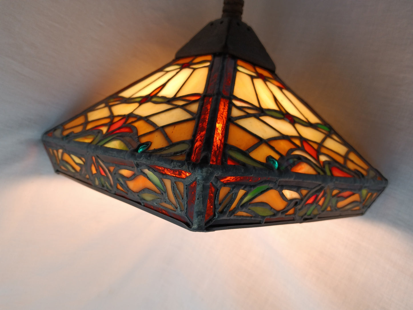 Vintage Mini Pendant Kichler K-65129 Tiffany Style-Stained Glass Slag Lampshade Canopy Retro Ceiling Hanging Lamp Fixture 26” Tall