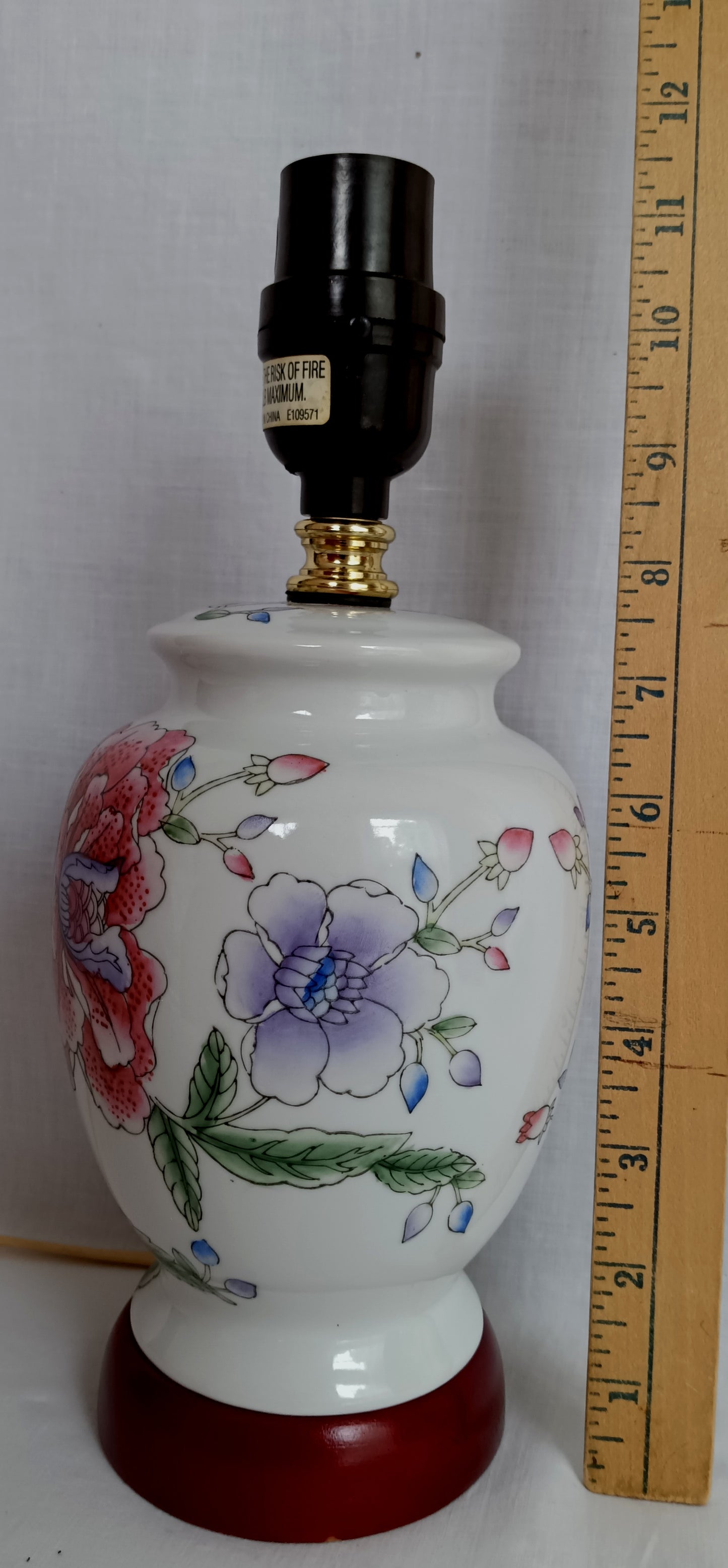 Vintage MC Modern Porcelain Table Lamp Asian Inspired Floral Design Ginger Jar Urn Shaped Wooden Base Fabric Lampshade Bedside Desk Lamp
