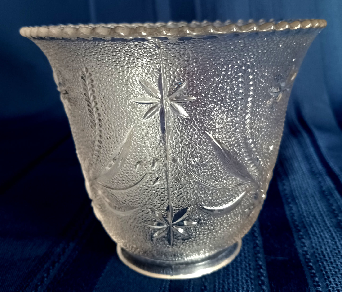 Vintage Replacement Lampshade Textured Pressed Glass Clear Flower Design Light Shade Sconce Light Cover Scalloped Top Bell Shape 2.25 Fitter