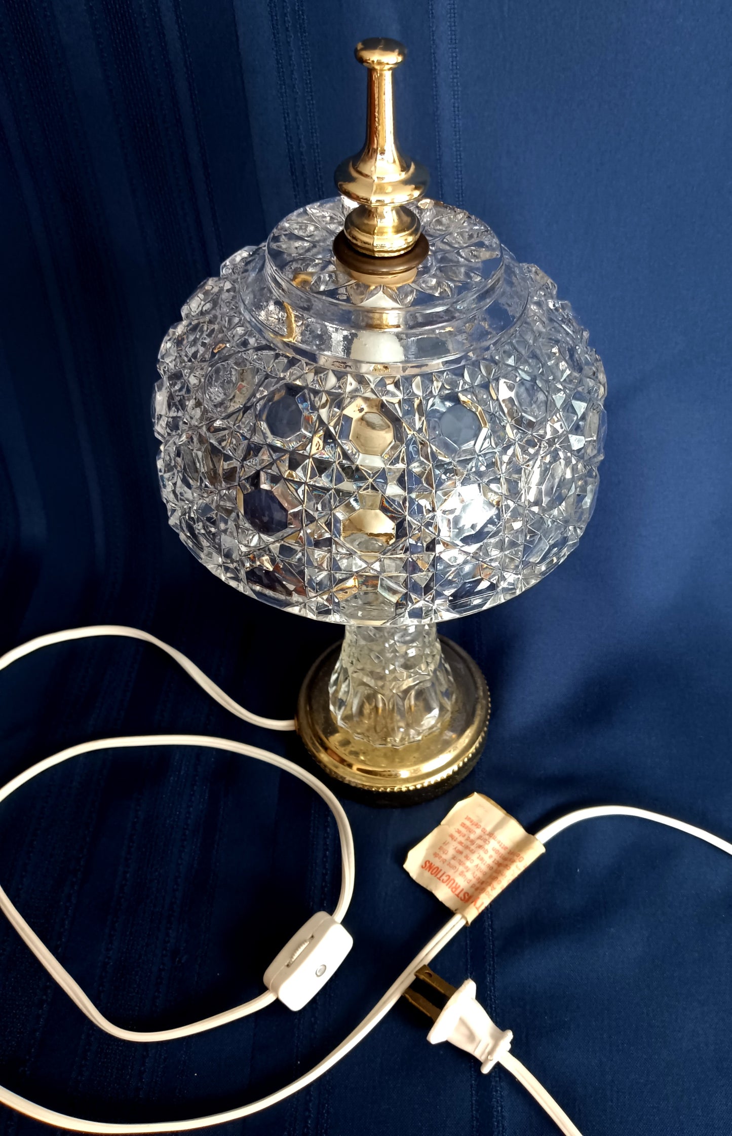 Vintage 24% Lead Crystal Glass Small Lamp w/Shade Geometric Design in Cord Switch Brass Finial Accent Table Lamp 12” H