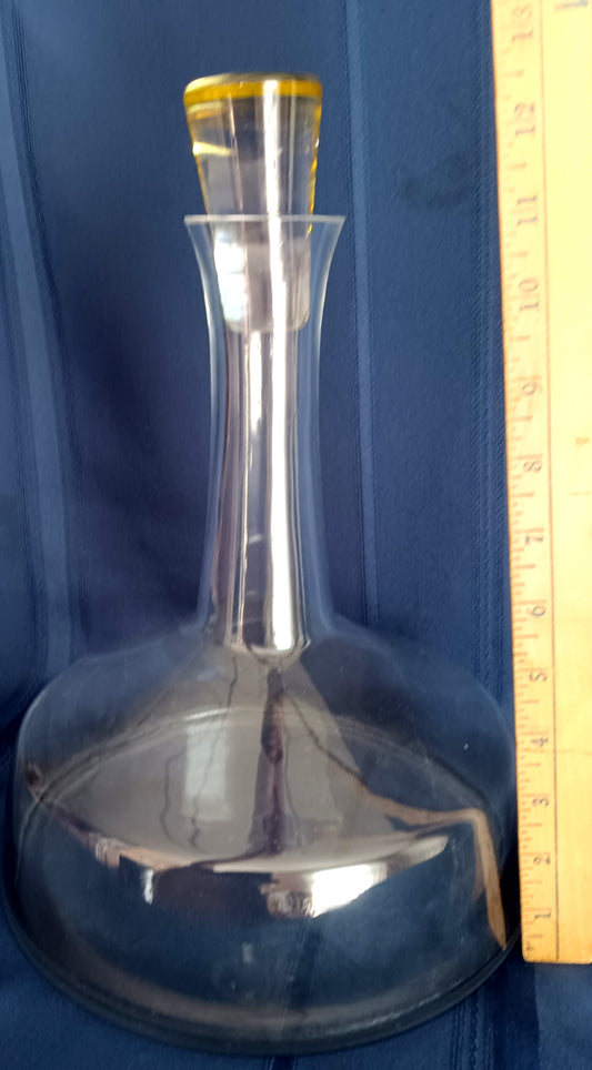 Vintage 1960s Glass Large Ships Decanter Wide Base Darington Style w/ Solid Glass Pale Amber Stopper Wine Beverage Bottle Barware