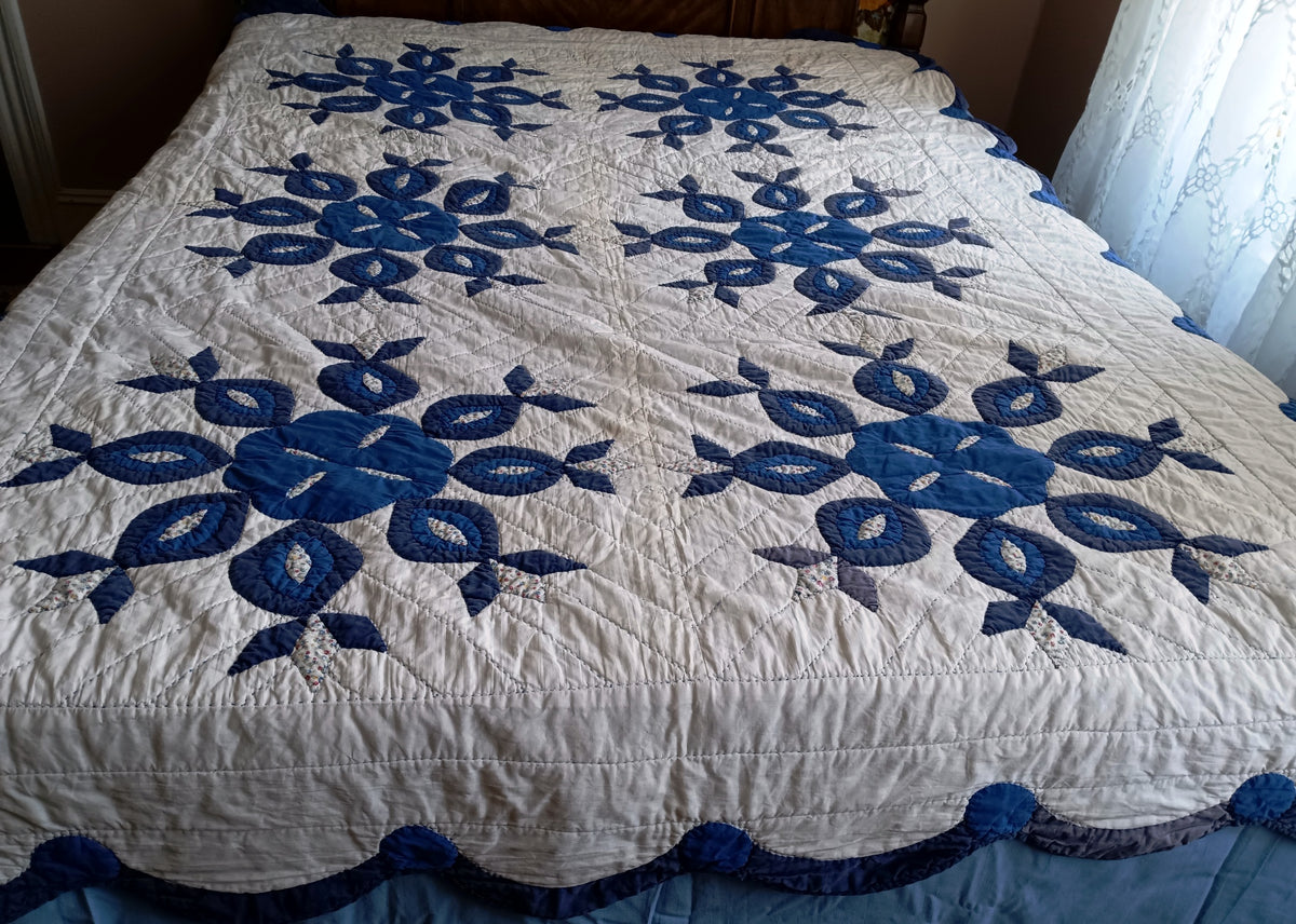 Vintage Hand Stitched Appliqué Cotton Quilt Two Tone Blue Floral Pattern Grandmother’s Dream Style Light Blanket 60 W x 86 L