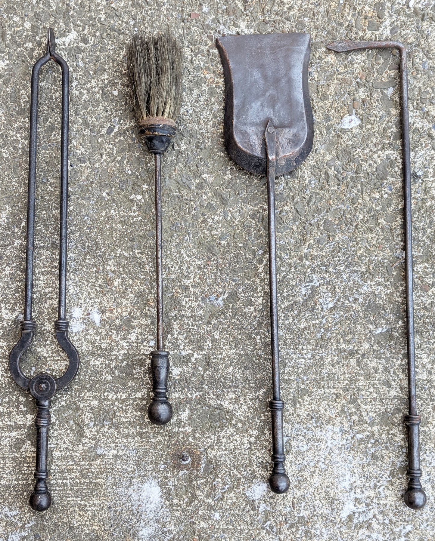 4pc Set Vintage Old Bradley & Hubbard Iron Metal Steel Fireplace Tools Poker Shovel Tongs Stand Holder Set