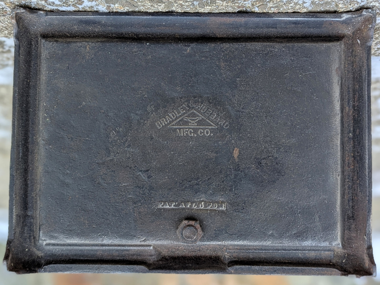 4pc Set Vintage Old Bradley & Hubbard Iron Metal Steel Fireplace Tools Poker Shovel Tongs Stand Holder Set