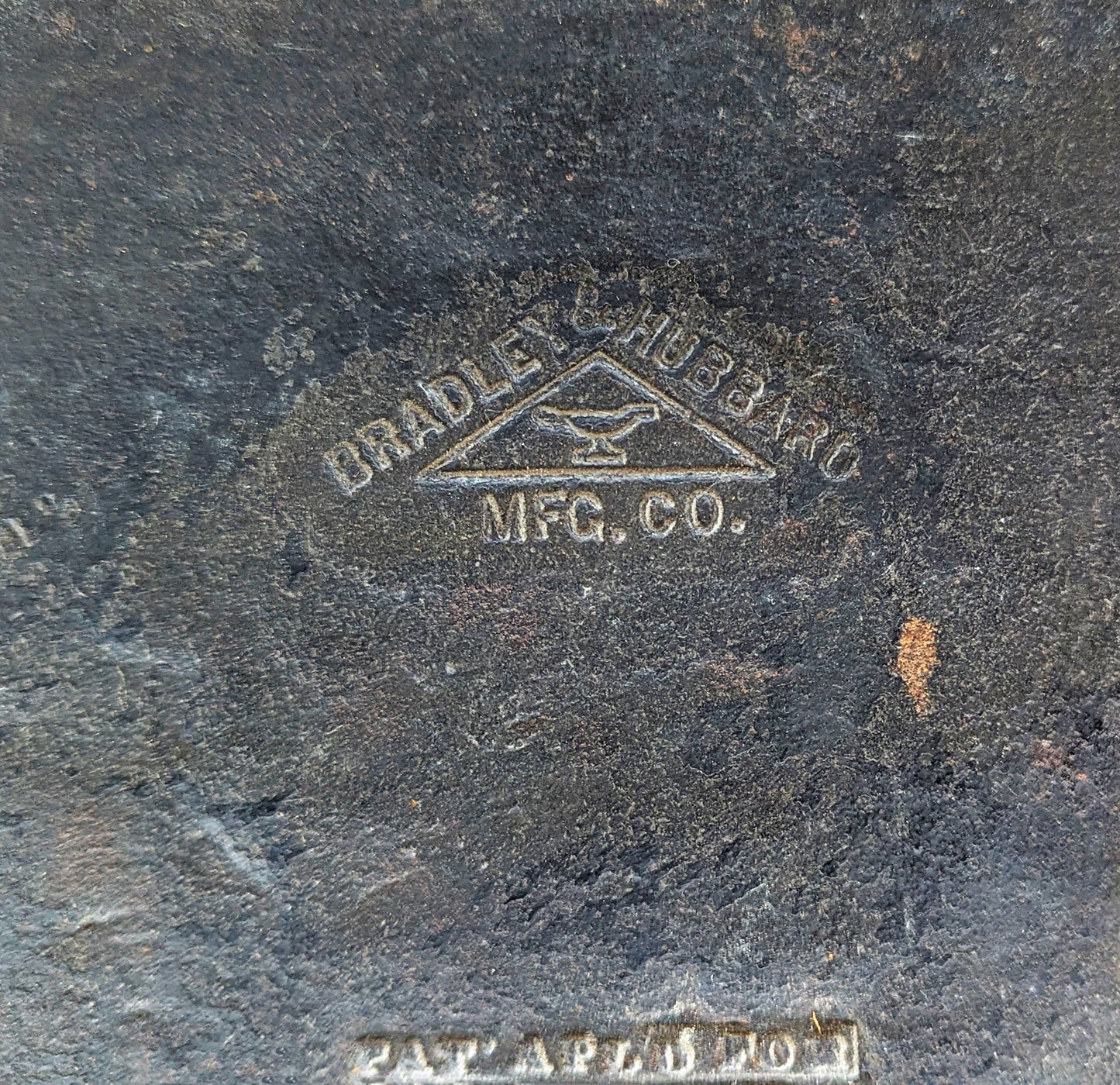 4pc Set Vintage Old Bradley & Hubbard Iron Metal Steel Fireplace Tools Poker Shovel Tongs Stand Holder Set