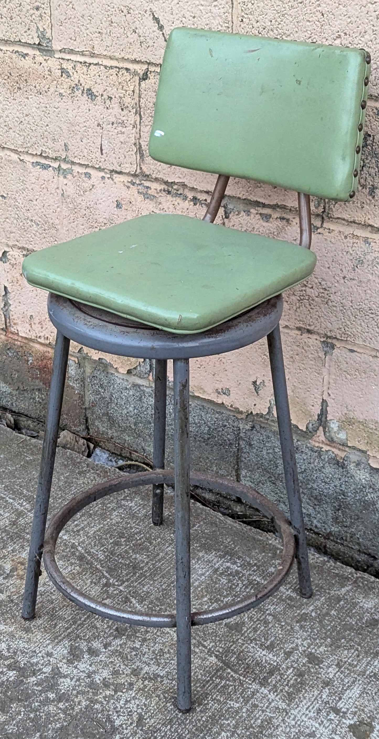Vintage Steel Metal Vinyl "Royal Mfg. Co" Upholstered Machinist Industrial Office Rocking Swivel Chair Stool
