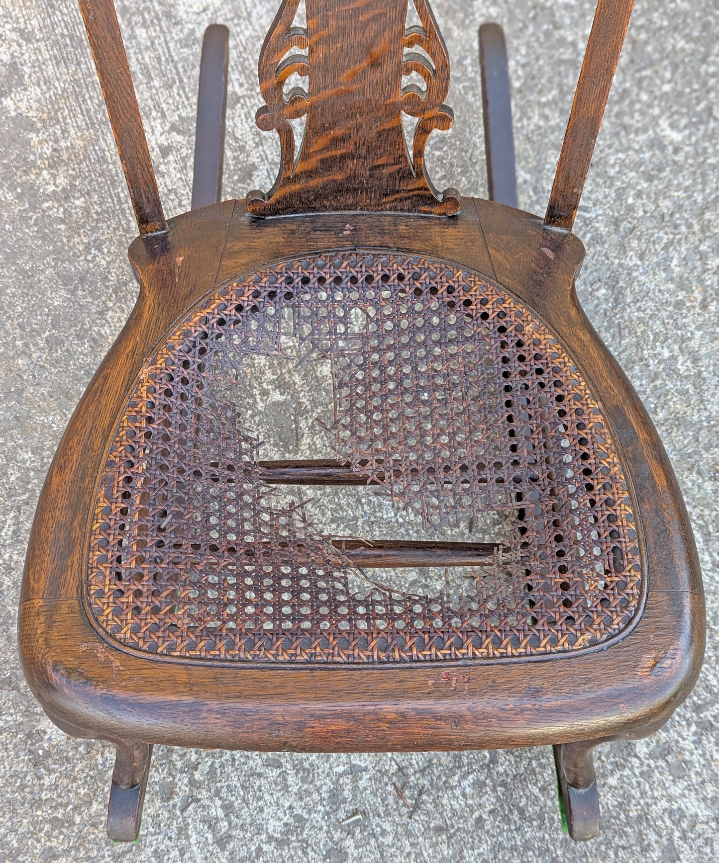 Antique Vintage Old Reclaimed Salvaged SOLID Oak Wood Wooden Child Children Adult Kid Porch Patio Foyer Sunroom Knitting Rocking Rocker Chair