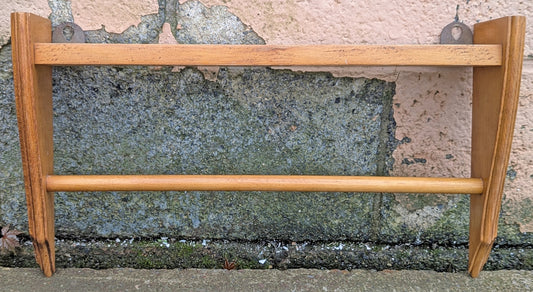 Vintage Handmade Wooden Figurines Display Shelf Kitchen Bathroom Towel Bar Spice Bottle Rack 2 Brackets Wall Hanging Shelf Home Décor