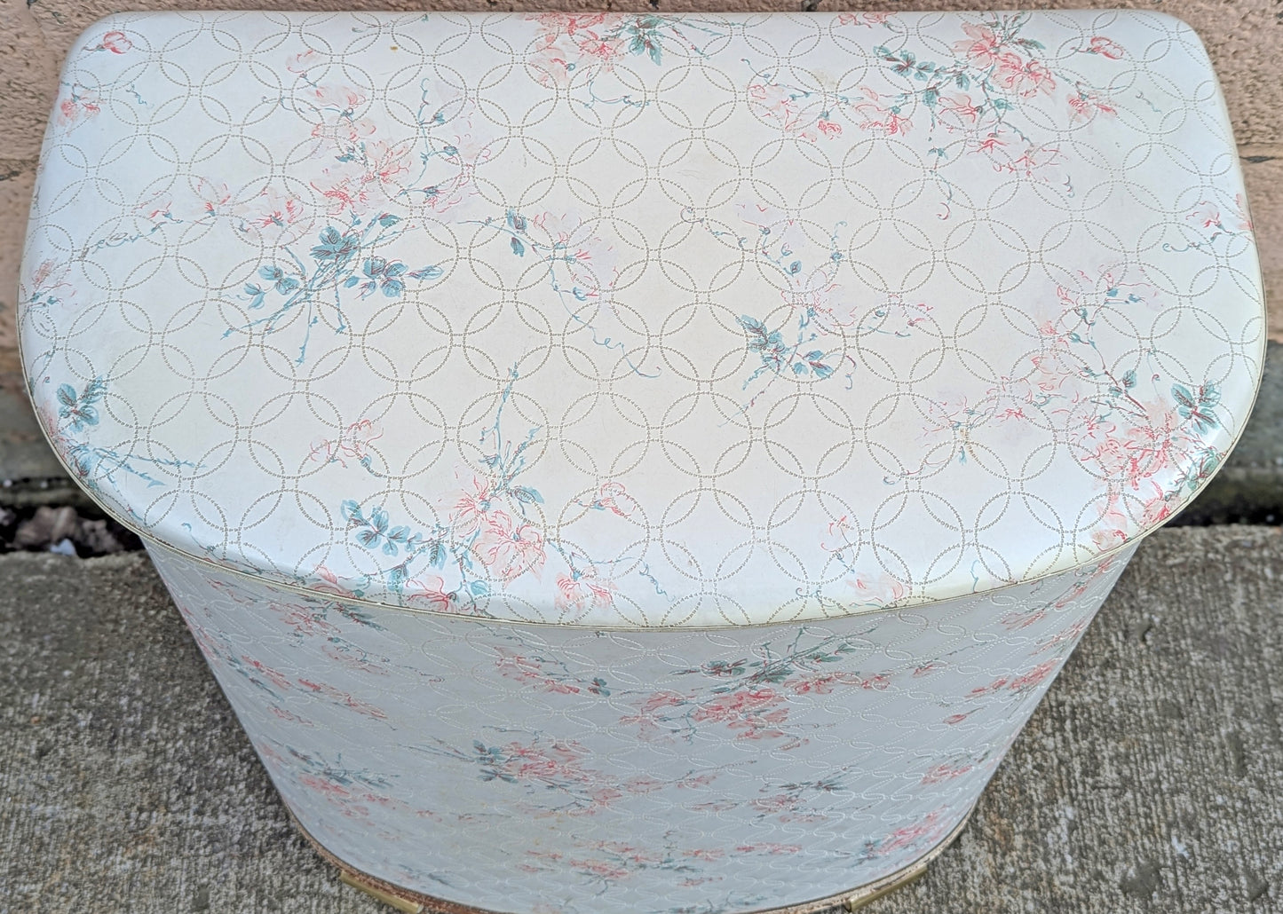 Vintage Antique Old Reclaimed Salvaged Pearl Wick Retro Mid Century Modern Laundry Clothes Clothing Hamper Storage Chest Bin Can