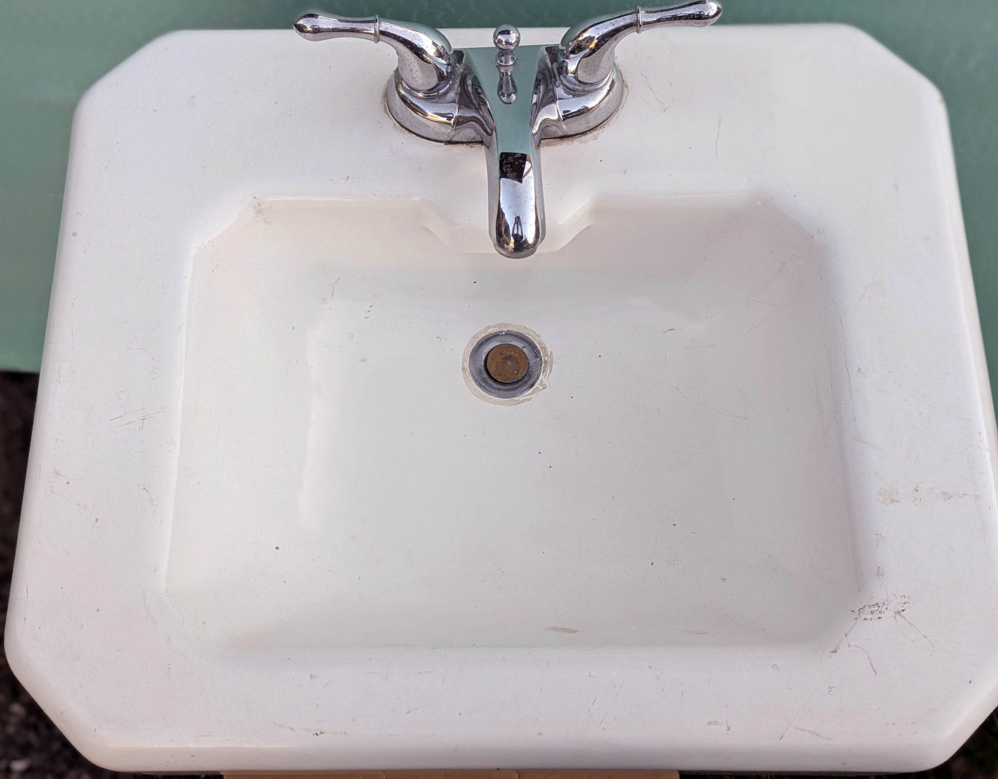 31"H Antique Vintage Old Salvaged Reclaimed 1932 White Porcelain Cast Iron Pedestal Bathroom Sink Art Deco Style