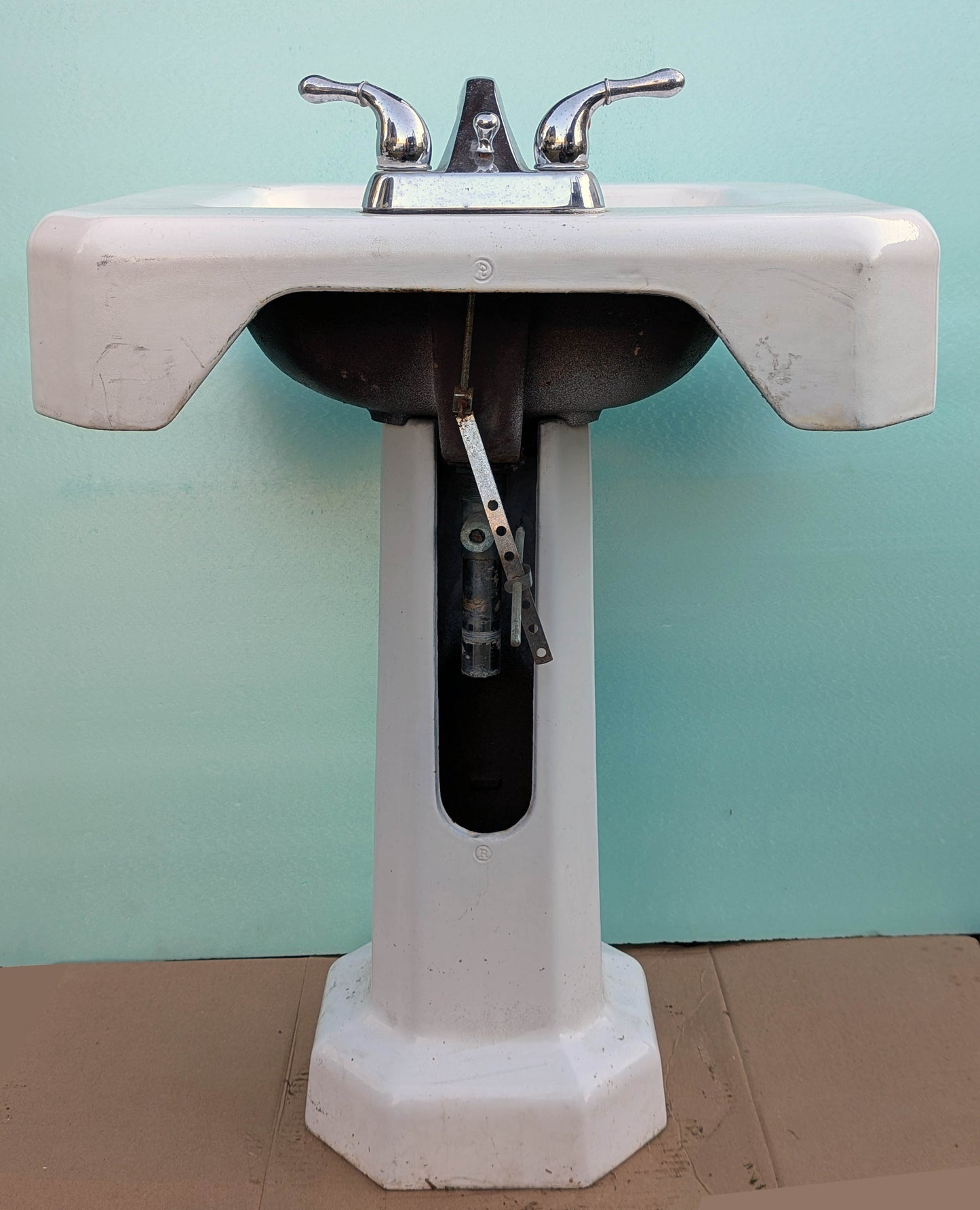 31"H Antique Vintage Old Salvaged Reclaimed 1932 White Porcelain Cast Iron Pedestal Bathroom Sink Art Deco Style