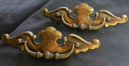 Pair Vintage Old Reclaimed Salvaged Colonial Brass Dresser Chest Drawer Furniture Drop Pulls Handle