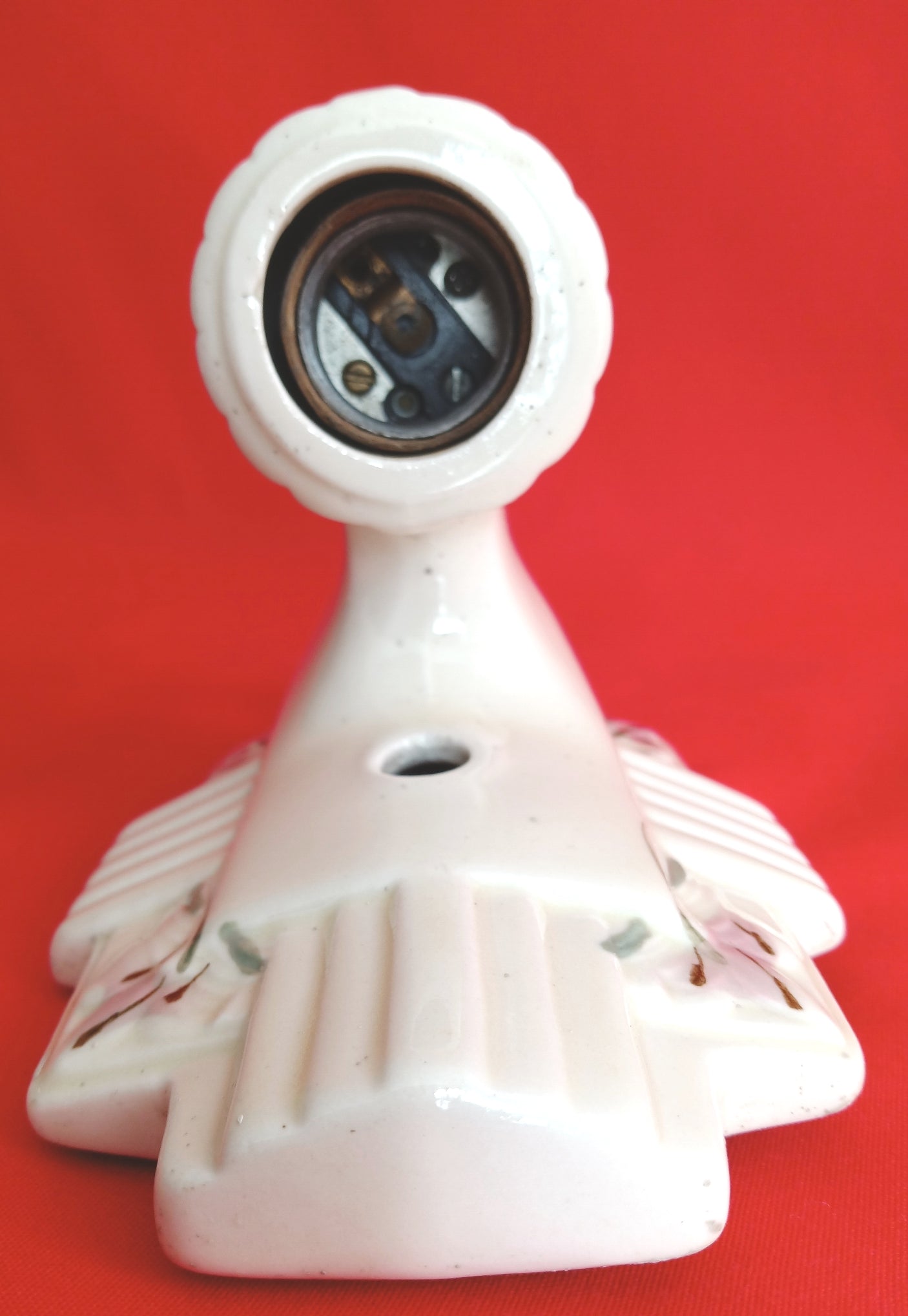 Vintage Art Deco One Light Floral Off White Glazed Ceramic Porcelain Sconce Plug In Pull Chain Bathroom Flush Mount Fixture Retro Lighting