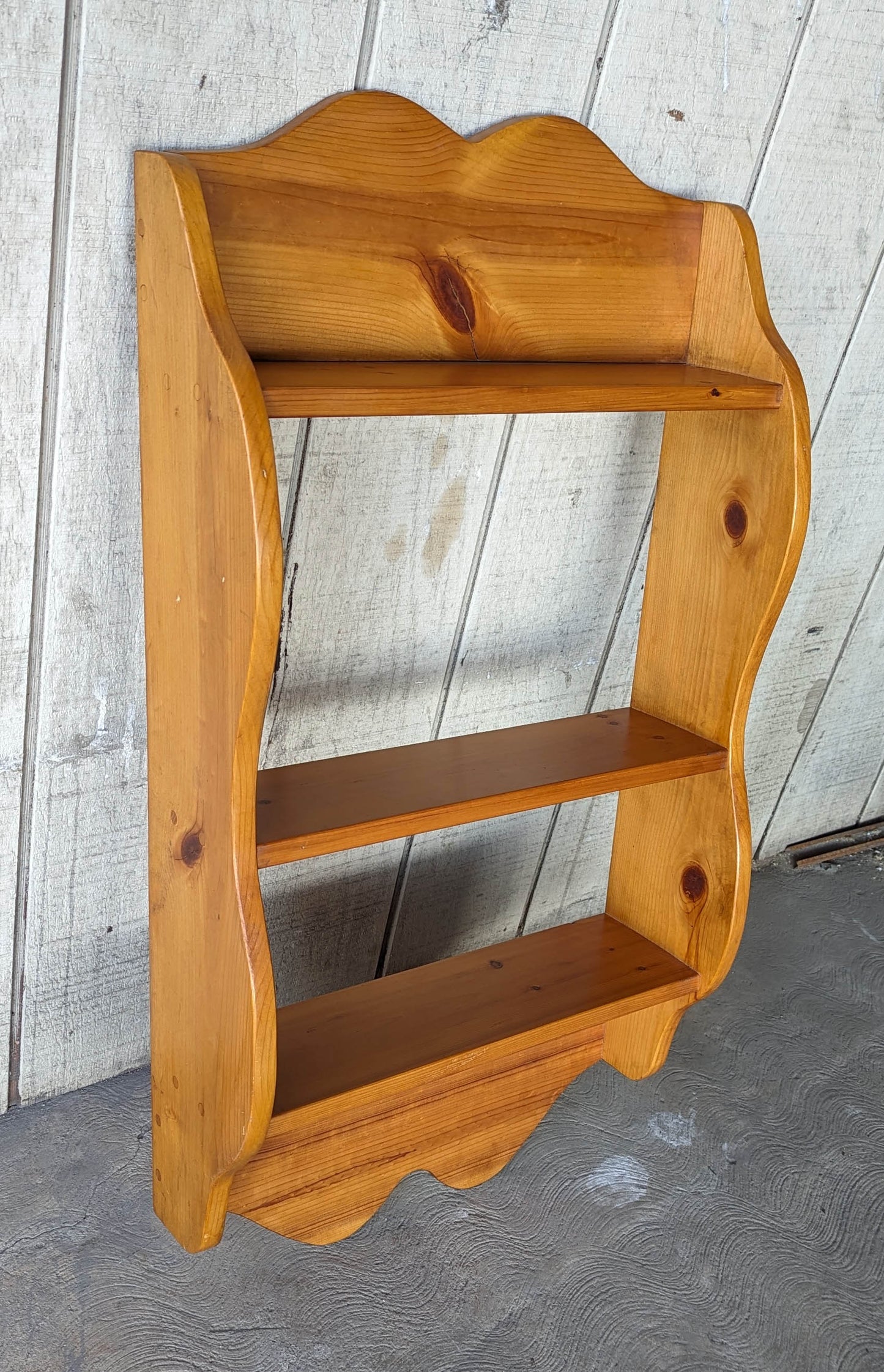 37"H Vintage Old SOLID Pine Wood Wooden Corner Wall Shelf Shelves Shelving Curved 3 Tier