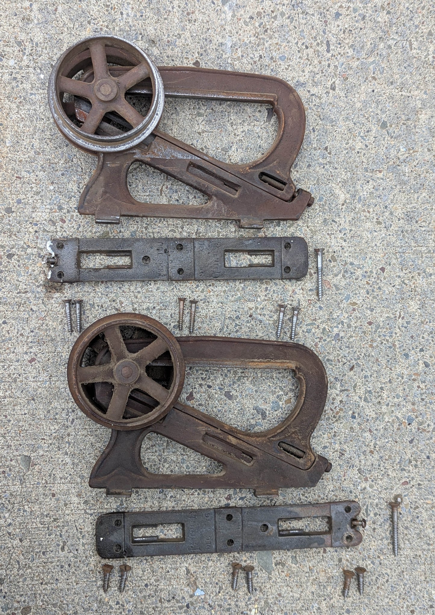 Antique Vintage Old Reclaimed Salvaged Barn Sliding Pocket Door Roller Bearing Trolley Door Hangers Hardware