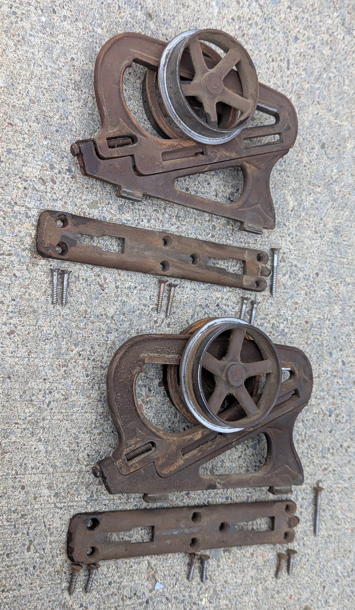 Antique Vintage Old Reclaimed Salvaged Barn Sliding Pocket Door Roller Bearing Trolley Door Hangers Hardware
