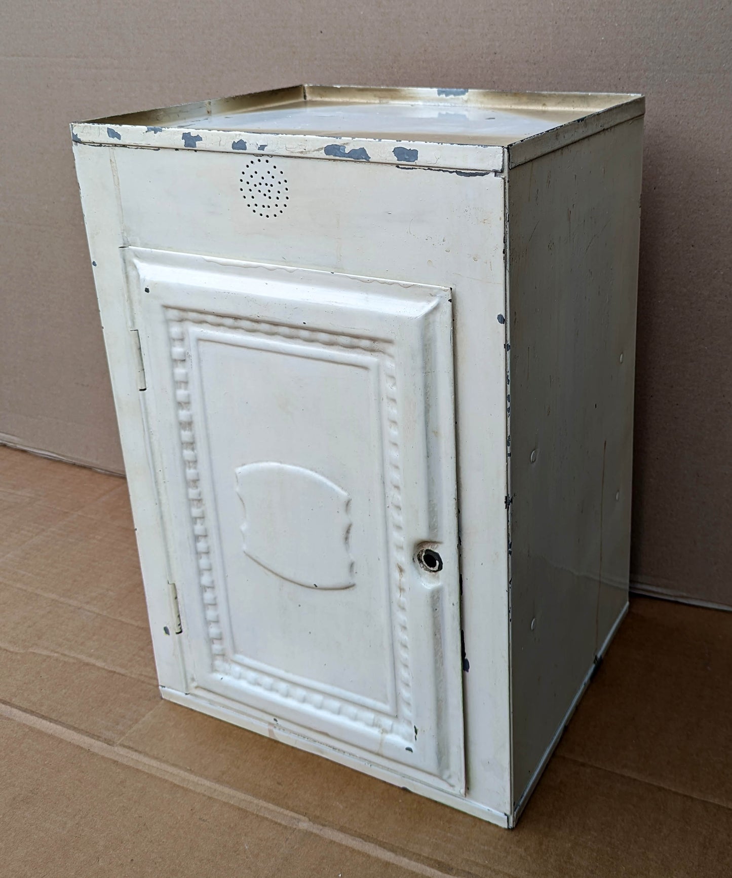 Vintage Antique Old Rustic Galvanized Steel Metal Pie Bread Cake Cookie Safe Cabinet Cupboard Box Door 2 Shelves Shelf