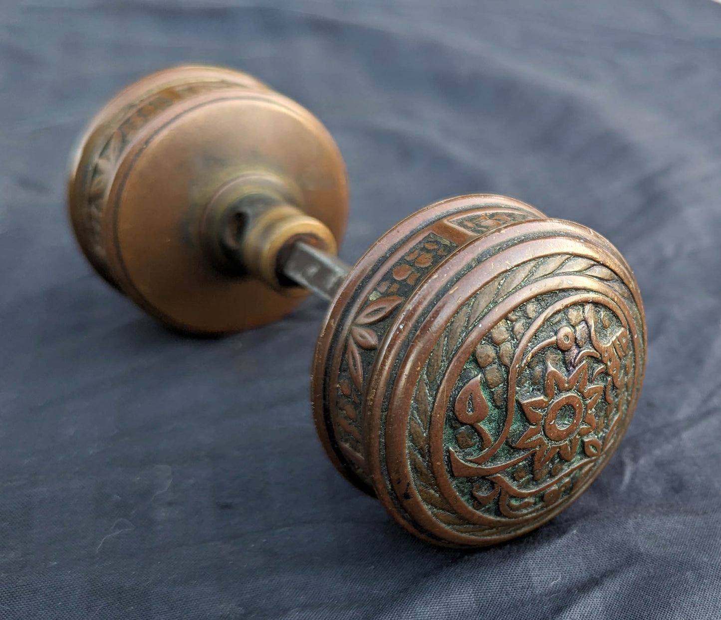 Pair Antique Vintage Old SOLID Cast Bronze Norwalk Bluebell Doorknob Drum Style Door Knobs