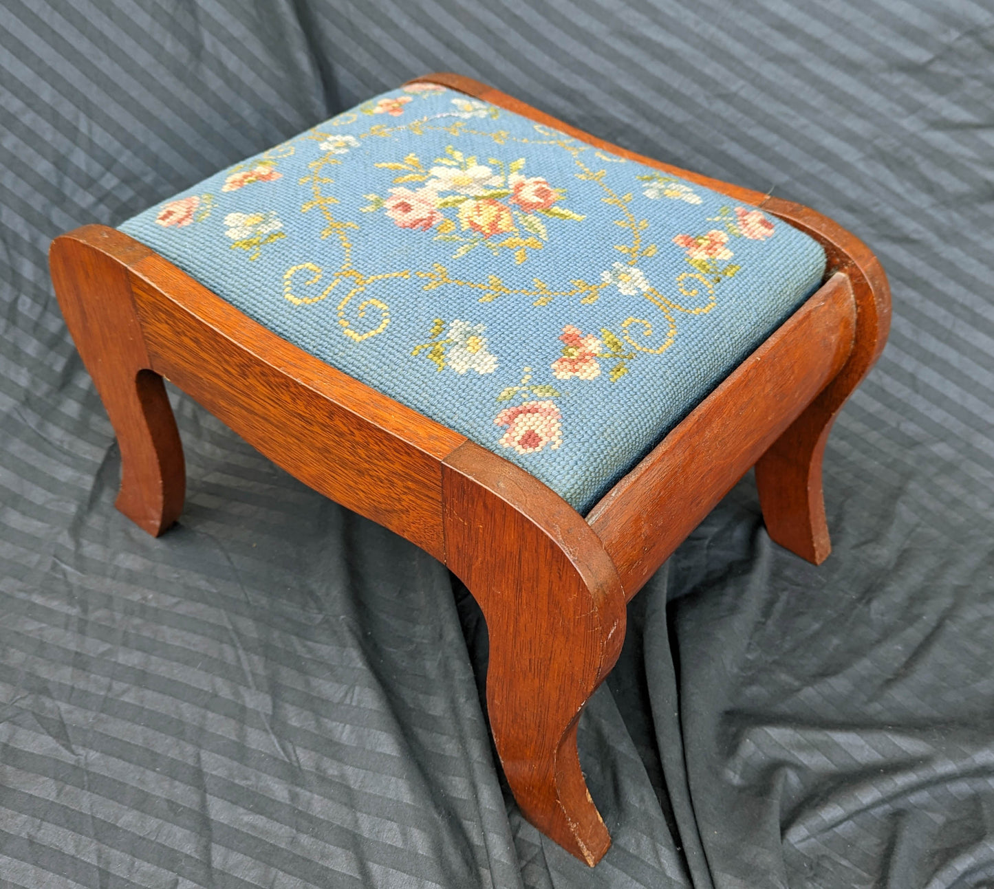 Antique Vintage Old Victorian SOLID Wood Wooden Kneeling Bench Foot Stool Ottoman Stand Floral Blue Fabric Needlepoint Design
